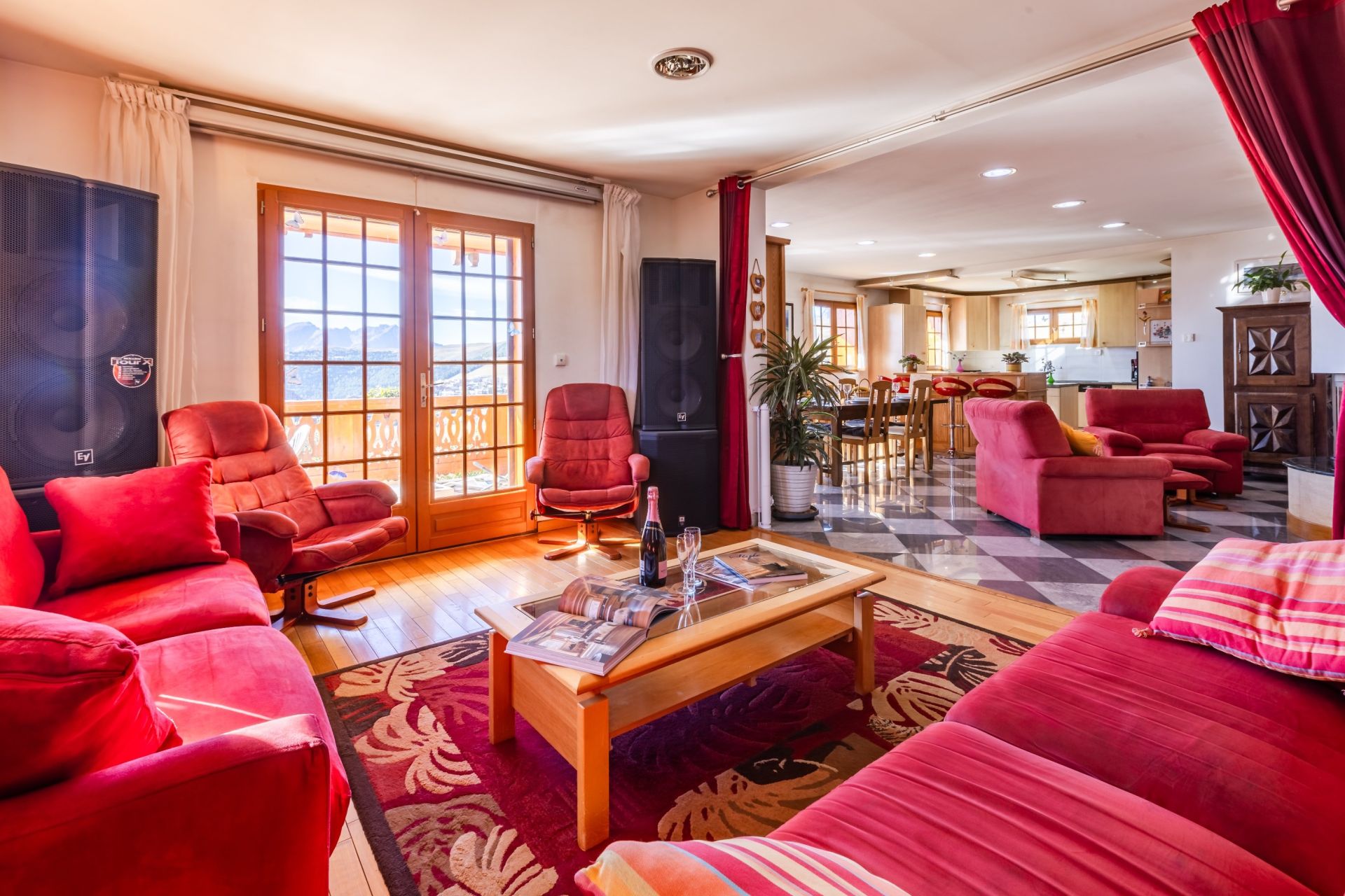 luxury chalet 11 Rooms for sale on L ALPE D HUEZ (38750)