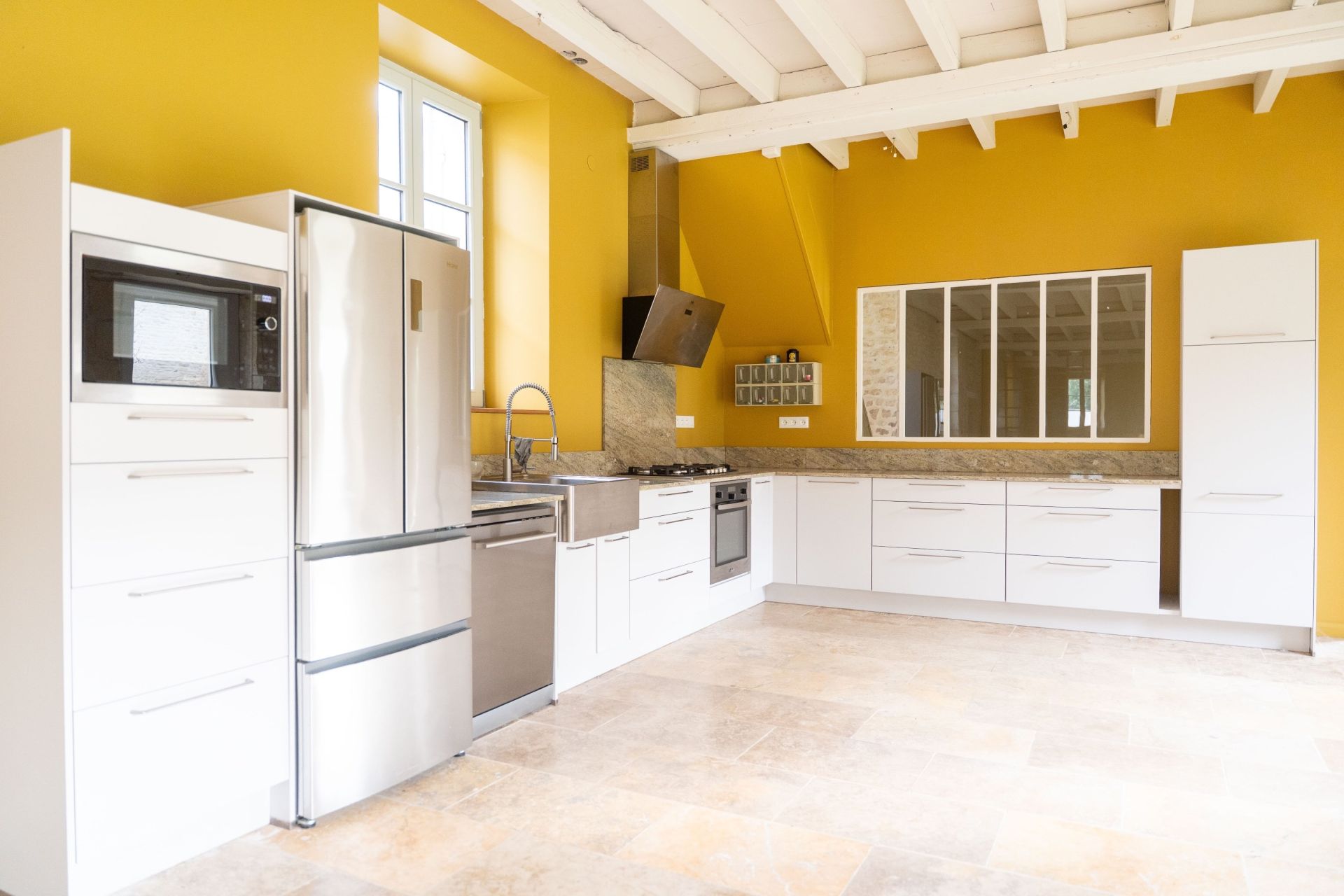 luxury house 7 Rooms for sale on ST JEAN D ANGELY (17400)