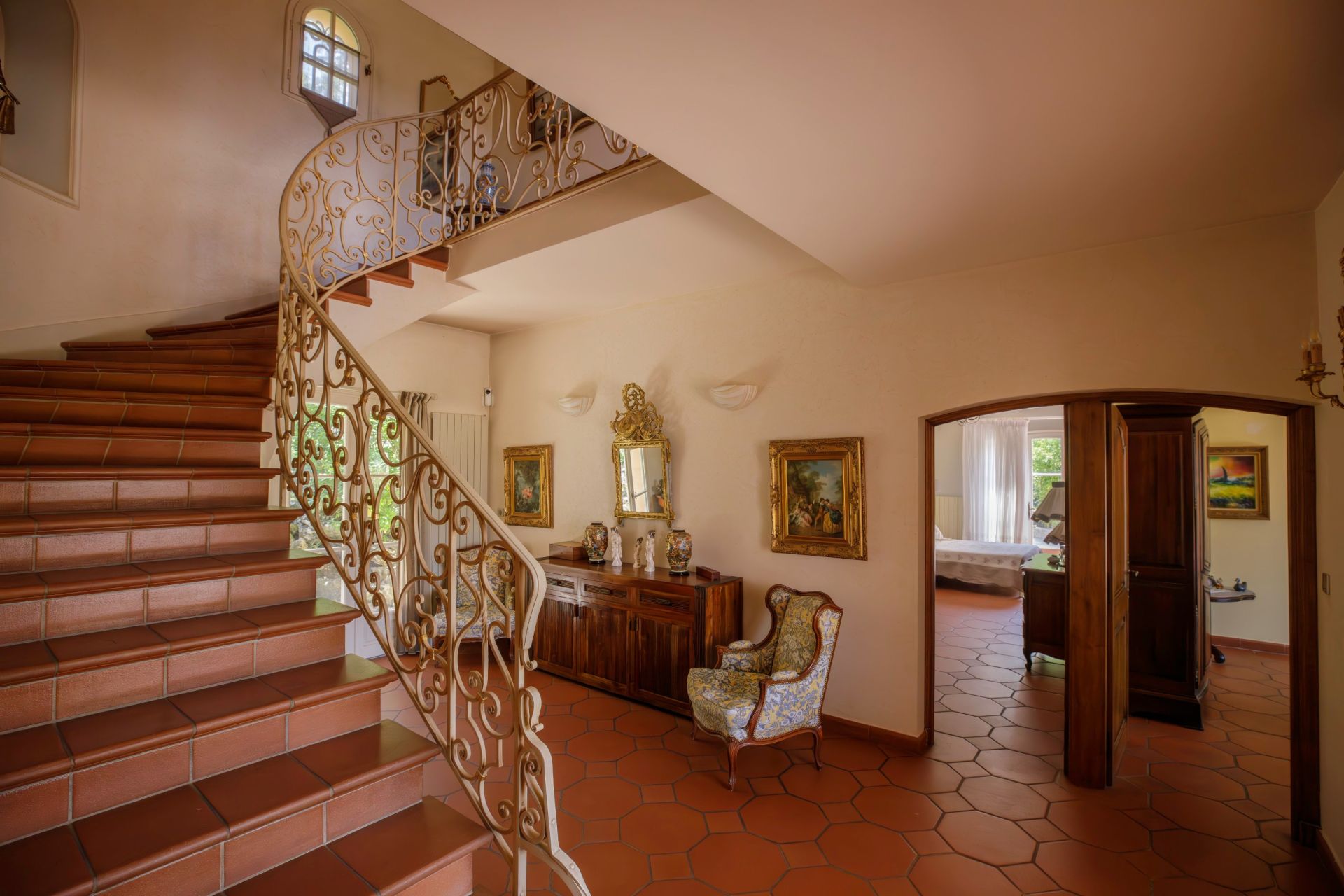 luxury house 7 Rooms for sale on AIX EN PROVENCE (13100)