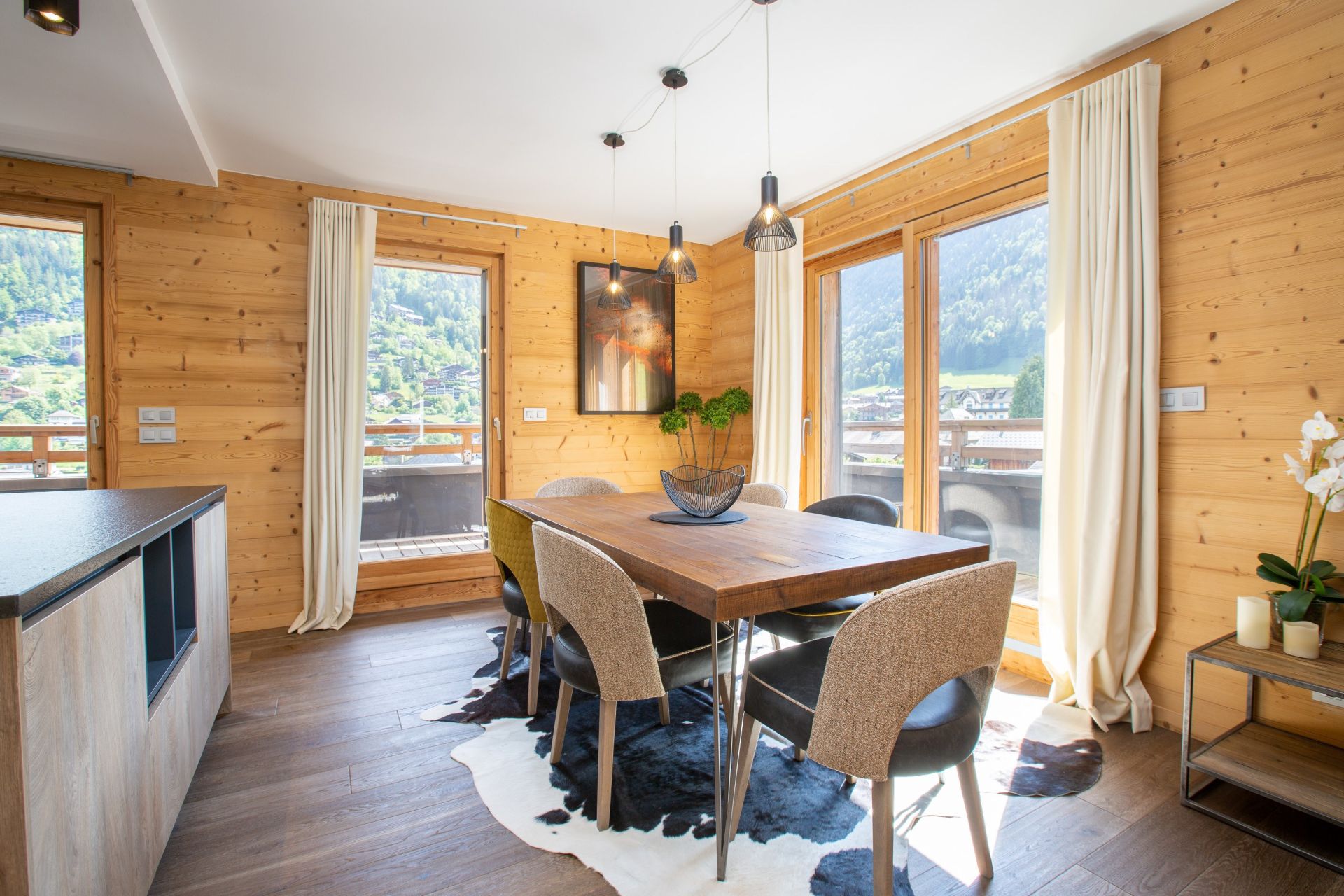 luxury apartment 4 Rooms for sale on MORZINE (74110)