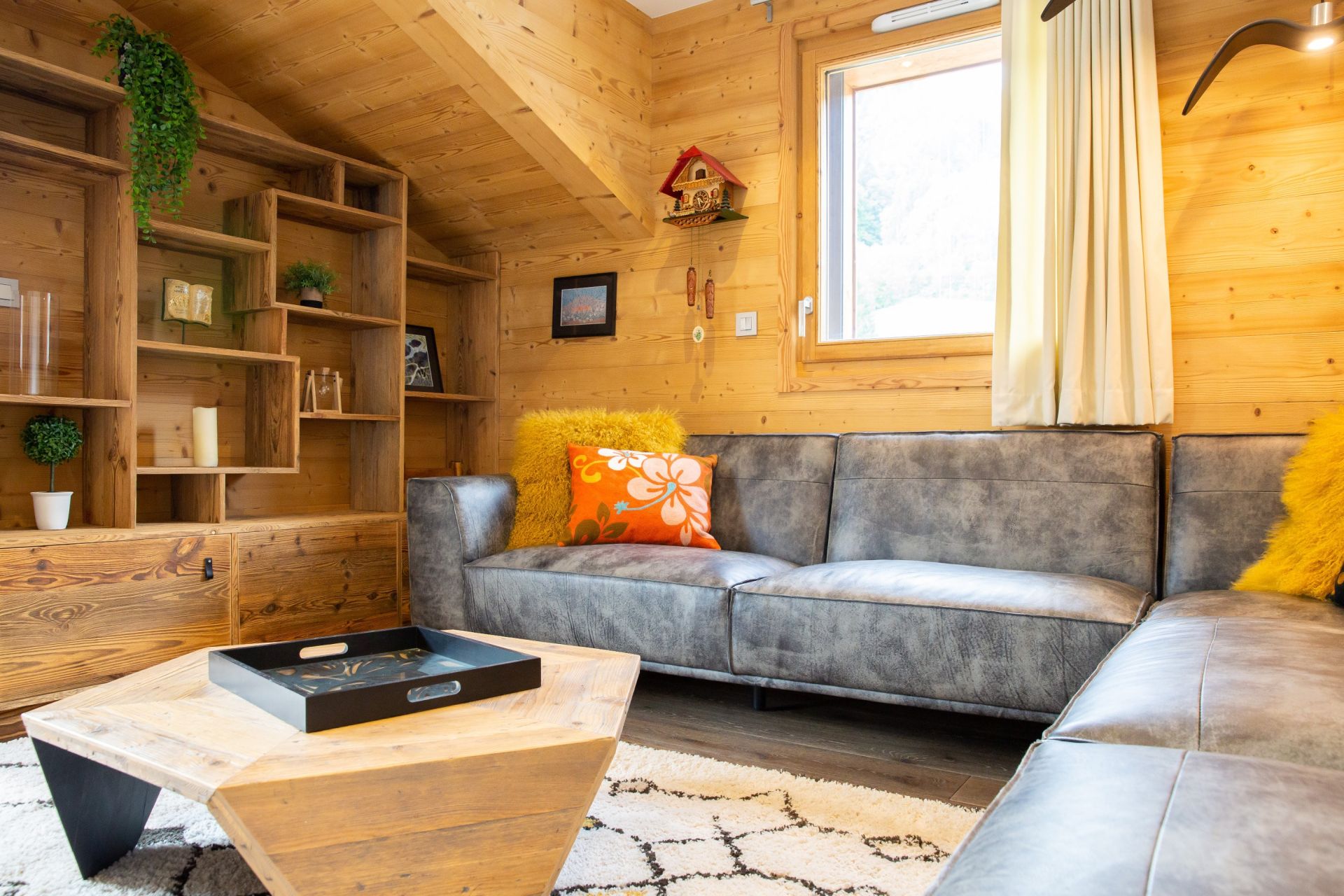 luxury apartment 4 Rooms for sale on MORZINE (74110)