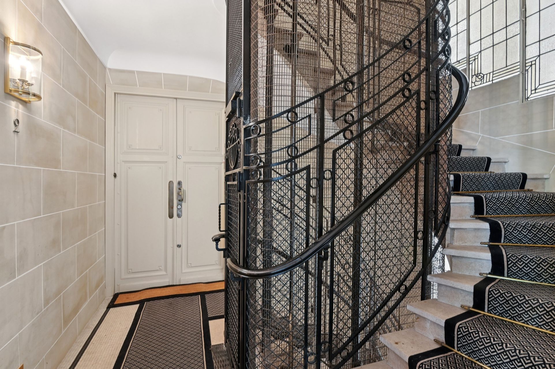 luxury apartment 5 Rooms for sale on PARIS (75007)