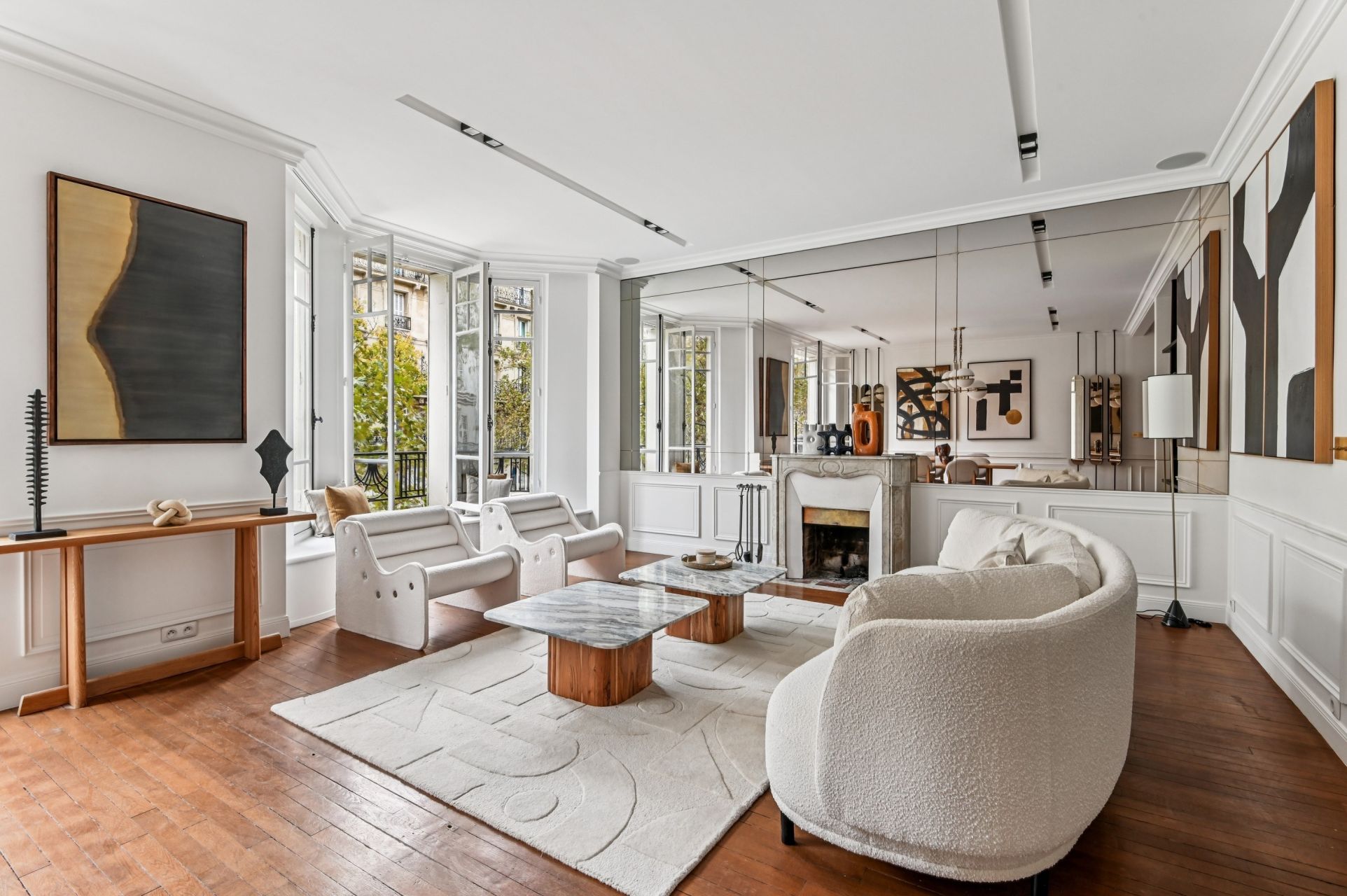 luxury apartment 5 Rooms for sale on PARIS (75007)