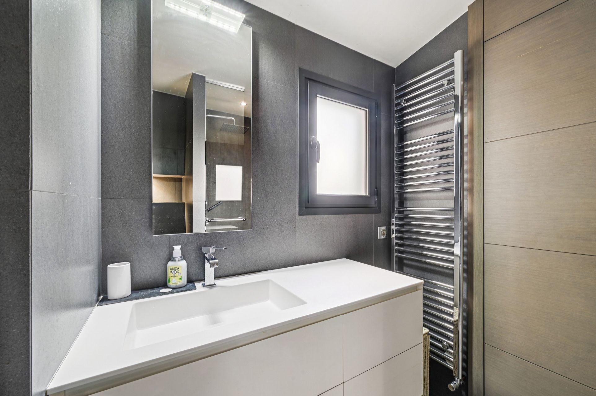 mansion (hôtel particulier) 7 Rooms for sale on PARIS (75015)