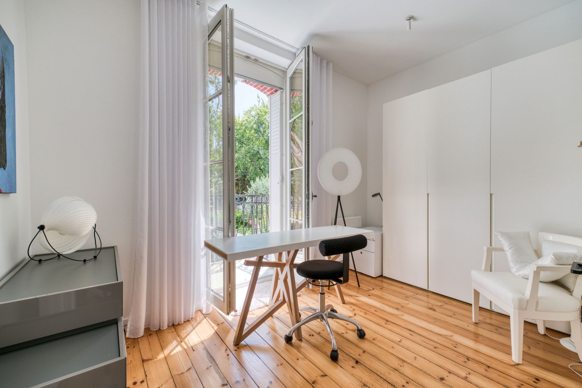 mansion 7 Rooms for sale on LA ROCHELLE (17000)