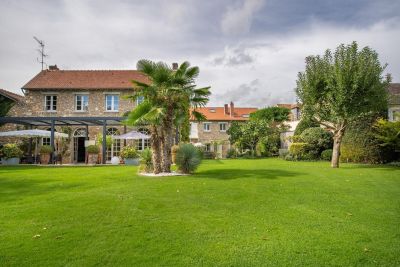 Sale Luxury house Feucherolles 10 Rooms 400 m²