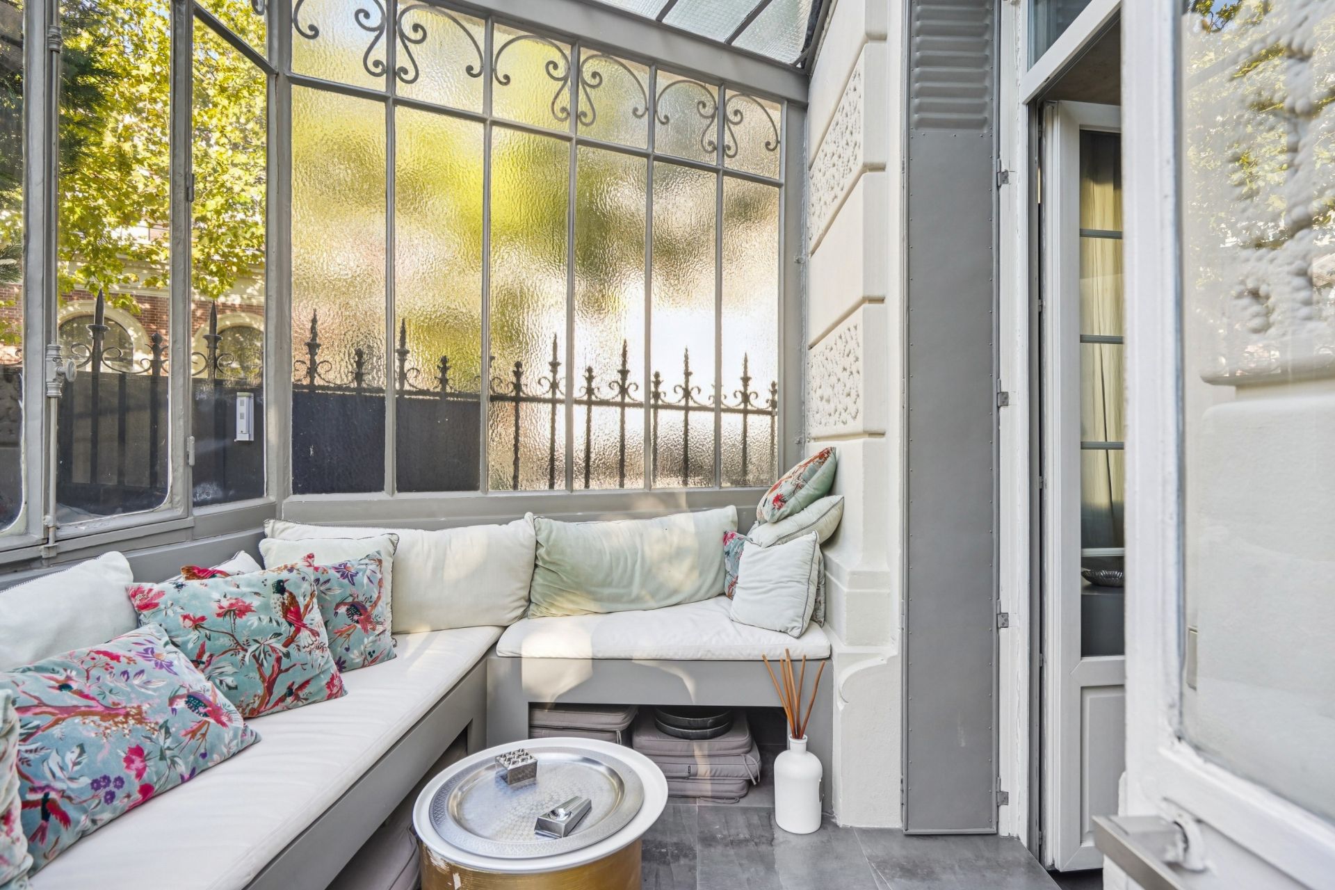 luxury apartment 4 Rooms for sale on PARIS (75016)