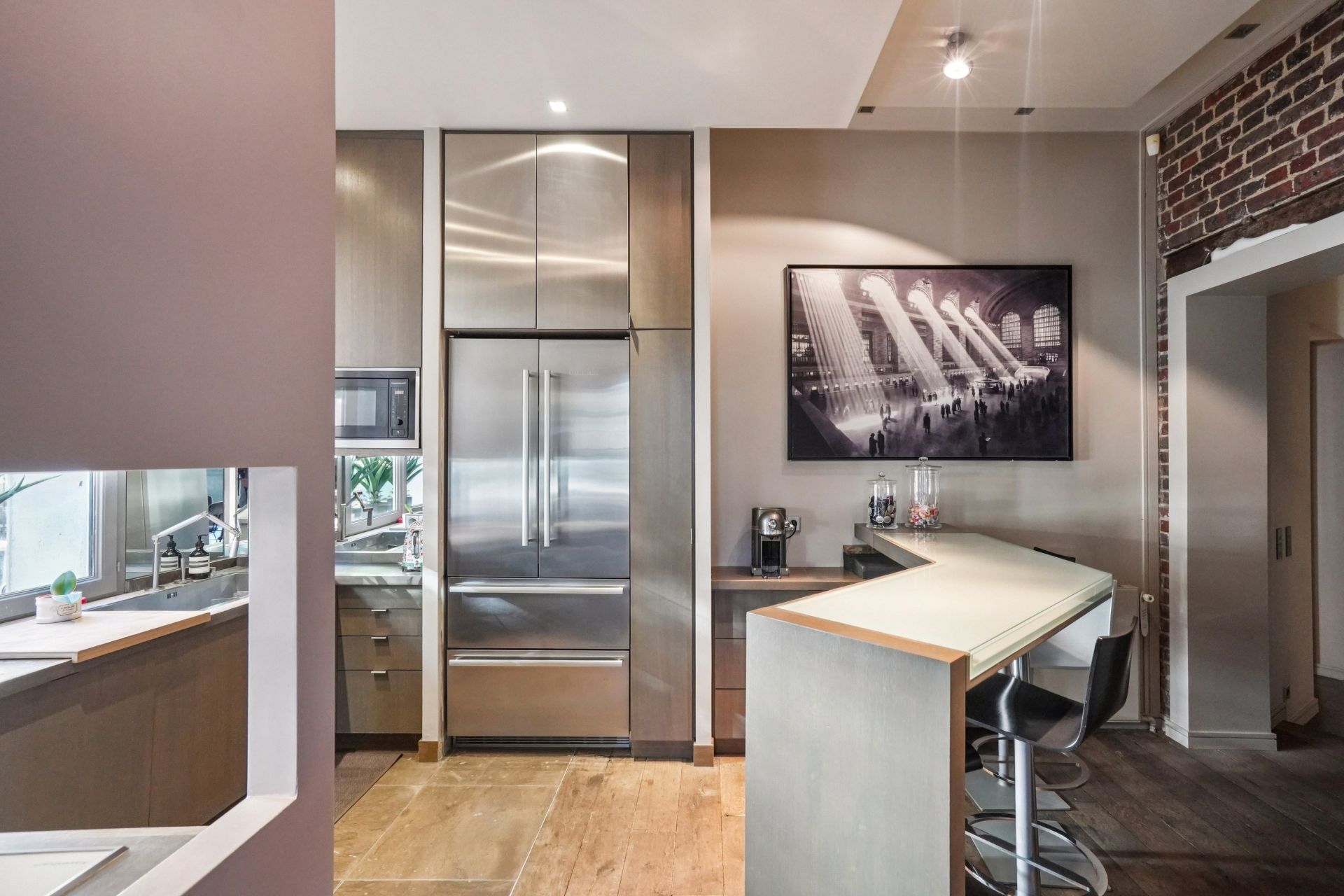 luxury apartment 4 Rooms for sale on PARIS (75016)