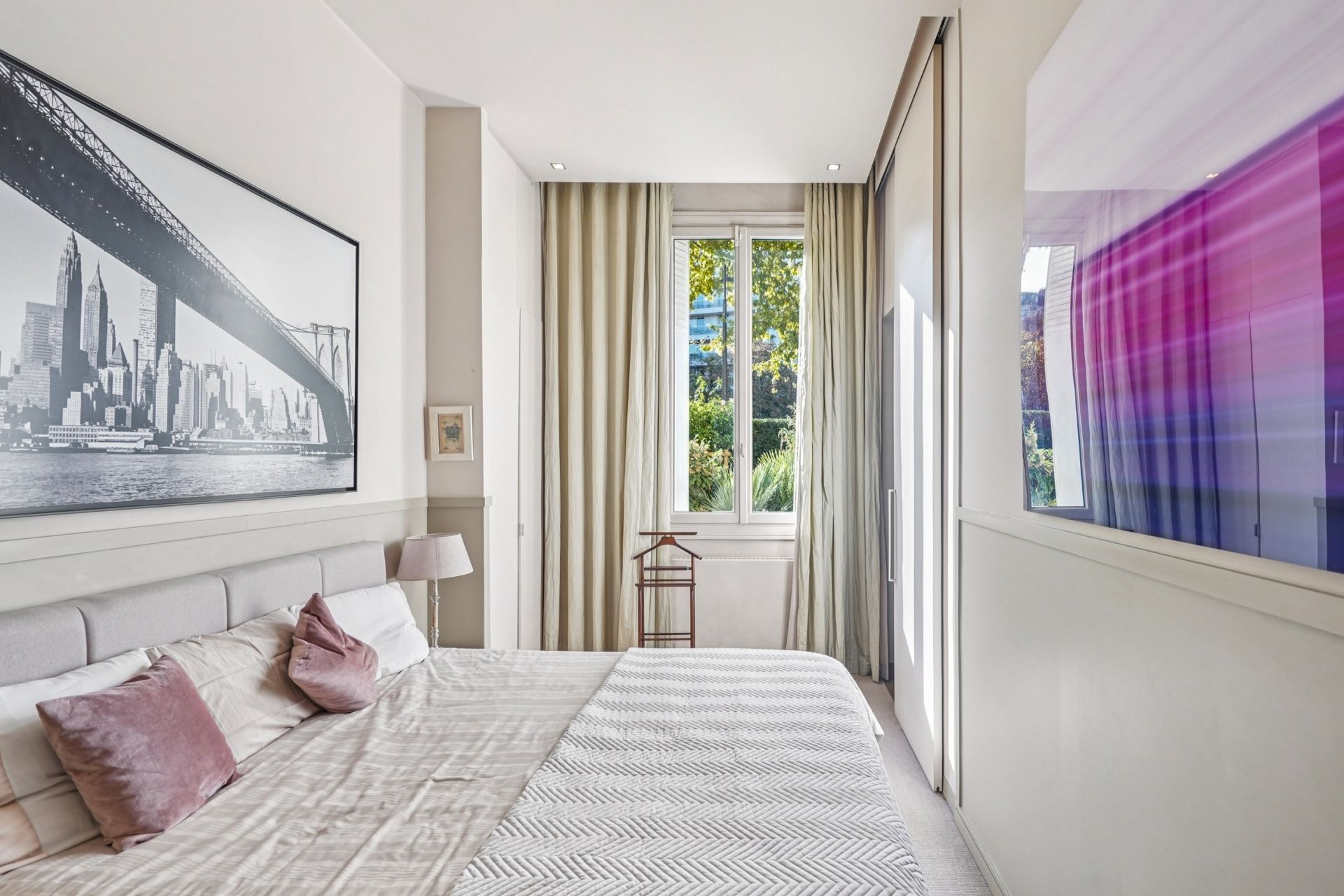 luxury apartment 4 Rooms for sale on PARIS (75016)