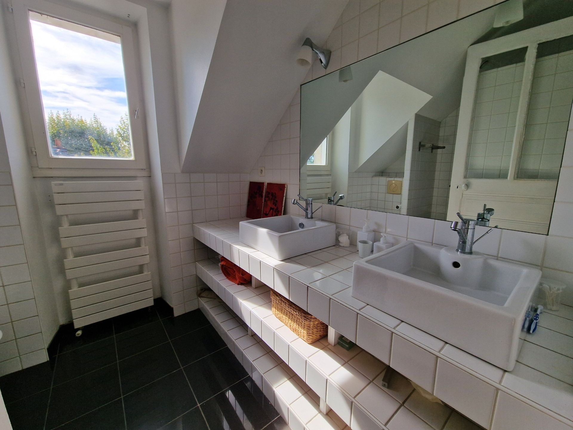 luxury house 7 Rooms for sale on NANTES (44000)