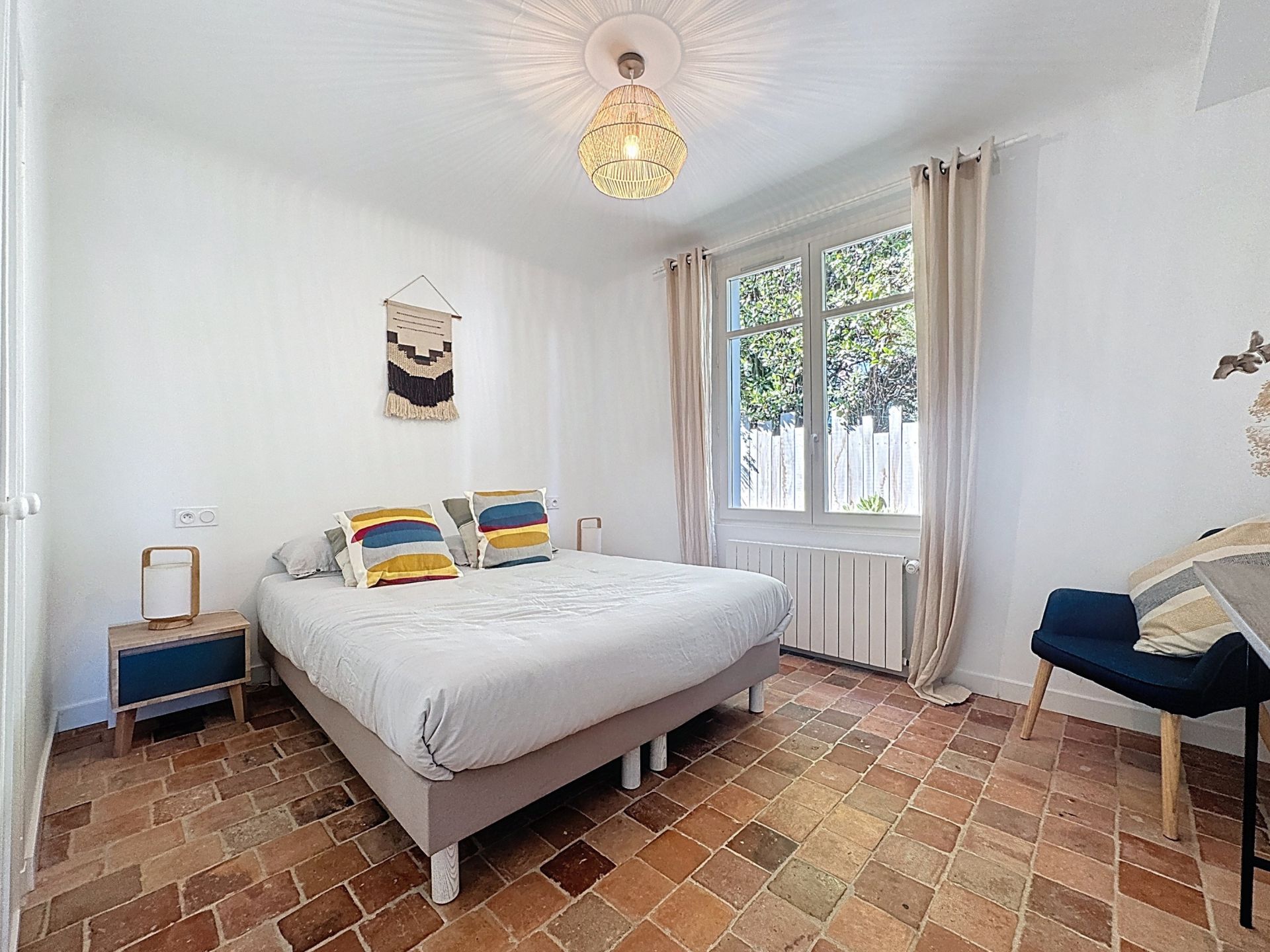 luxury house 8 Rooms for sale on GUETHARY (64210)