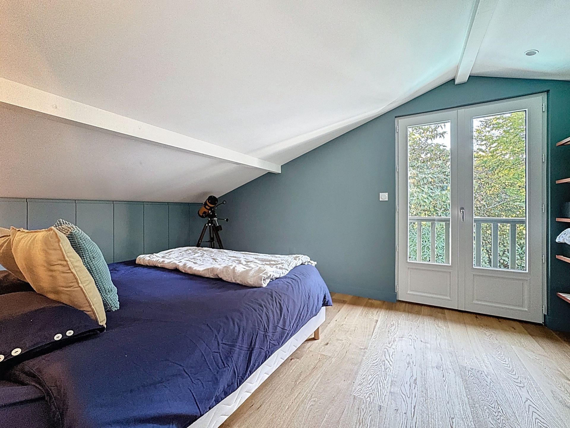 luxury house 8 Rooms for sale on GUETHARY (64210)