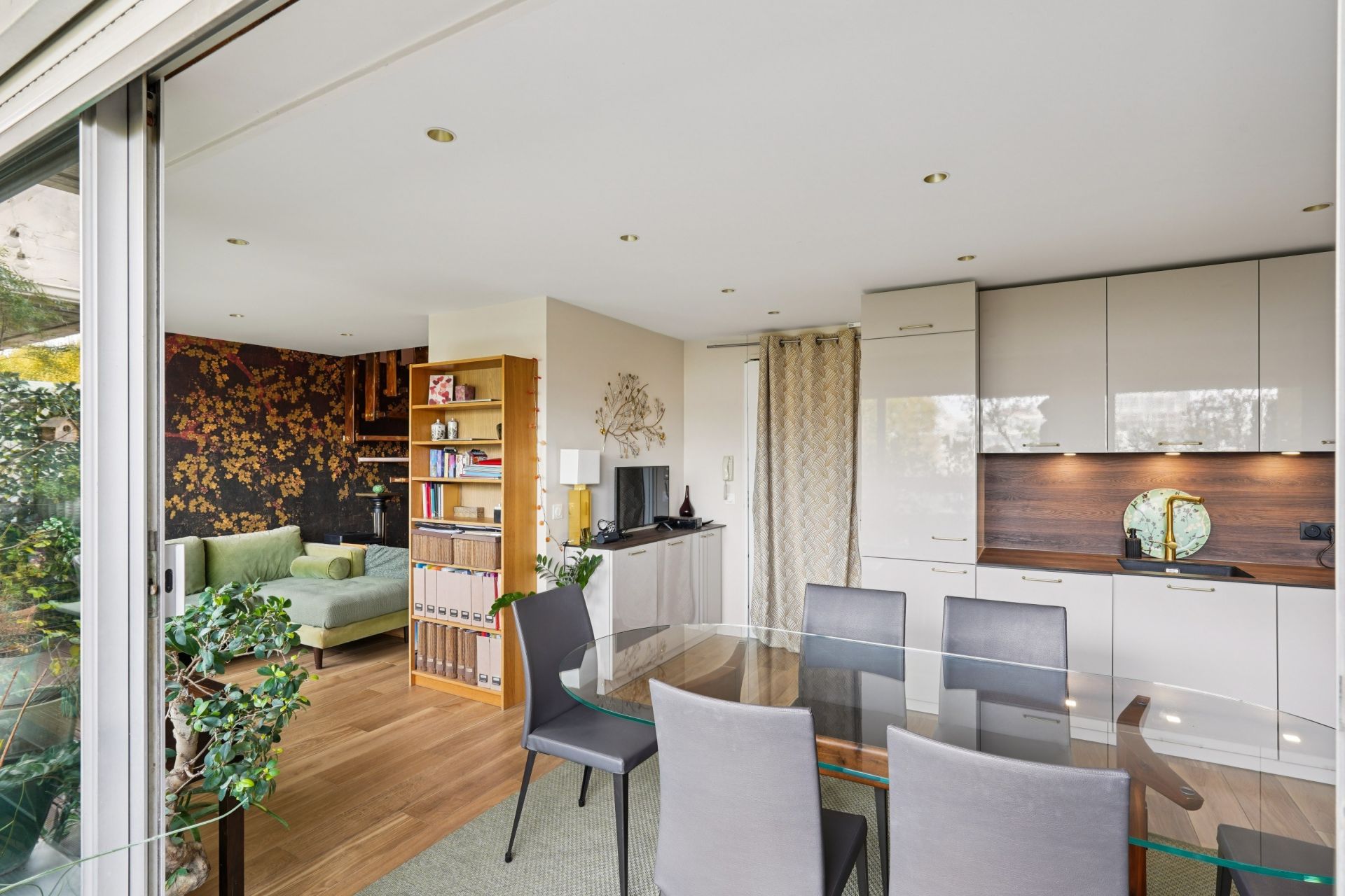 luxury apartment 3 Rooms for sale on NEUILLY SUR SEINE (92200)