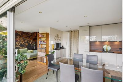 Sale Luxury apartment Neuilly-sur-Seine 3&nbsp;Rooms 61&nbsp;m²