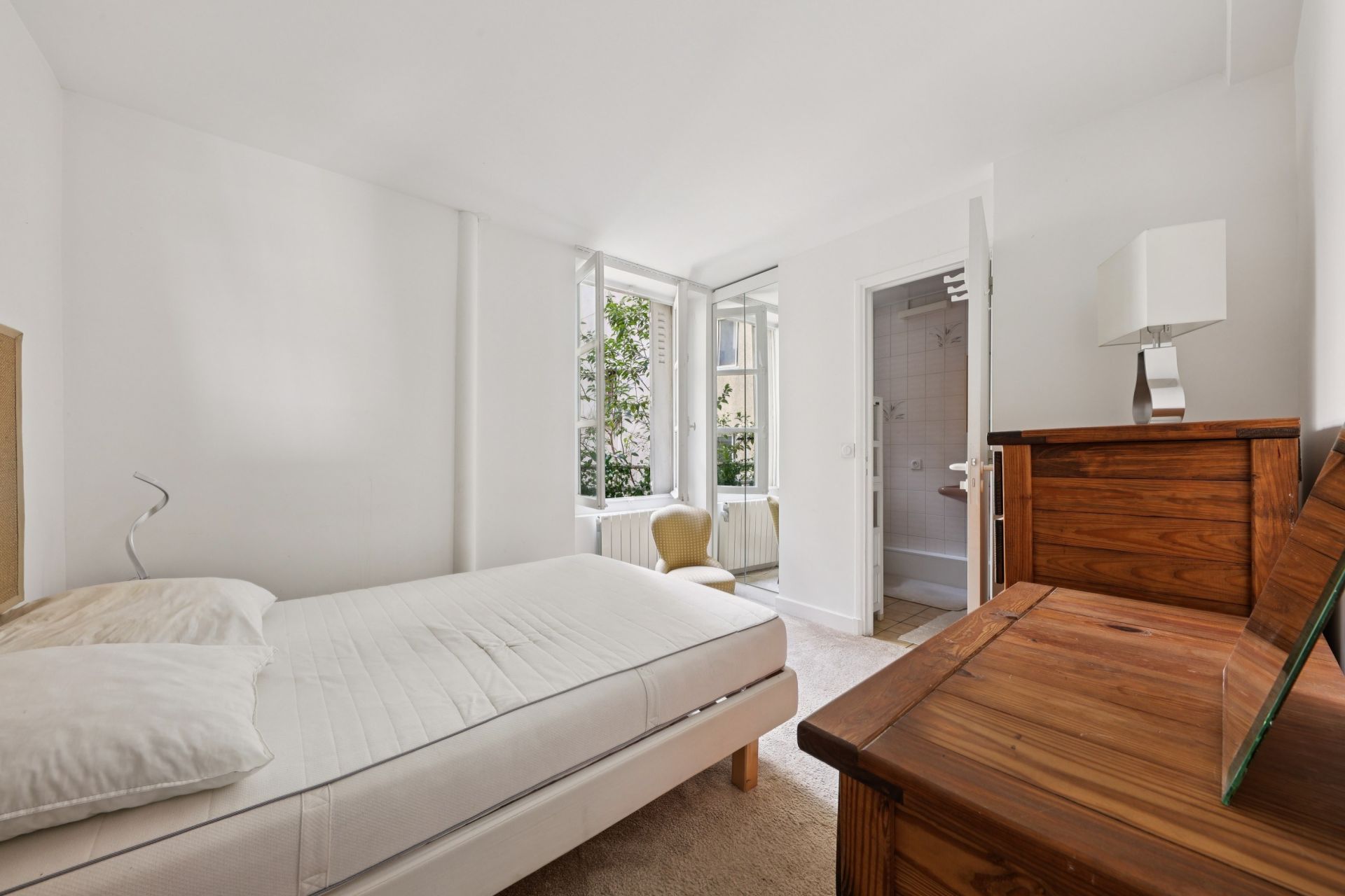 luxury apartment 5 Rooms for sale on PARIS (75015)