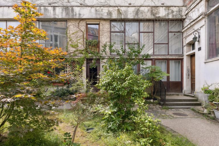 luxury apartment 5 Rooms for sale on PARIS (75015)