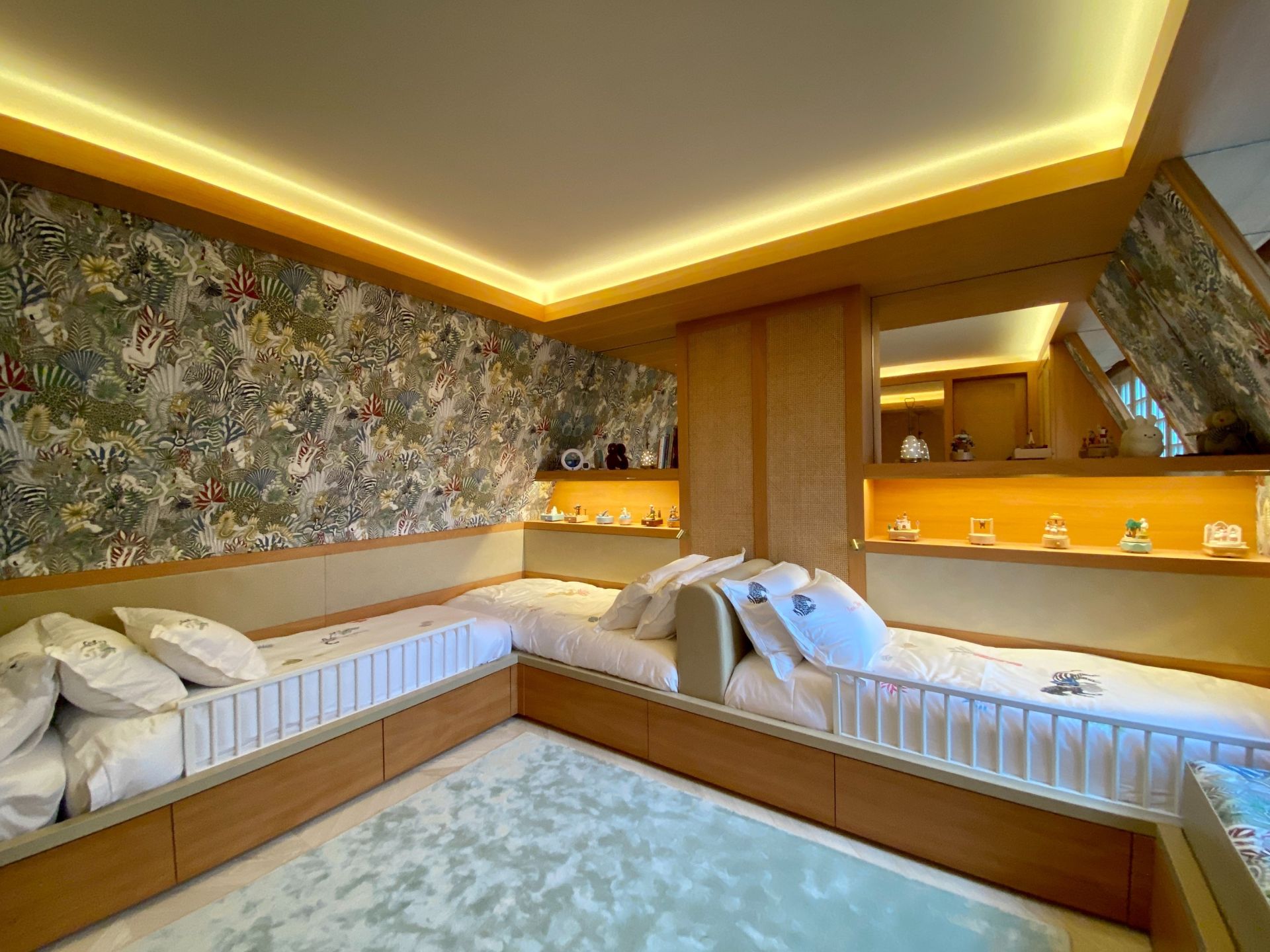 luxury house 10 Rooms for sale on DEAUVILLE (14800)