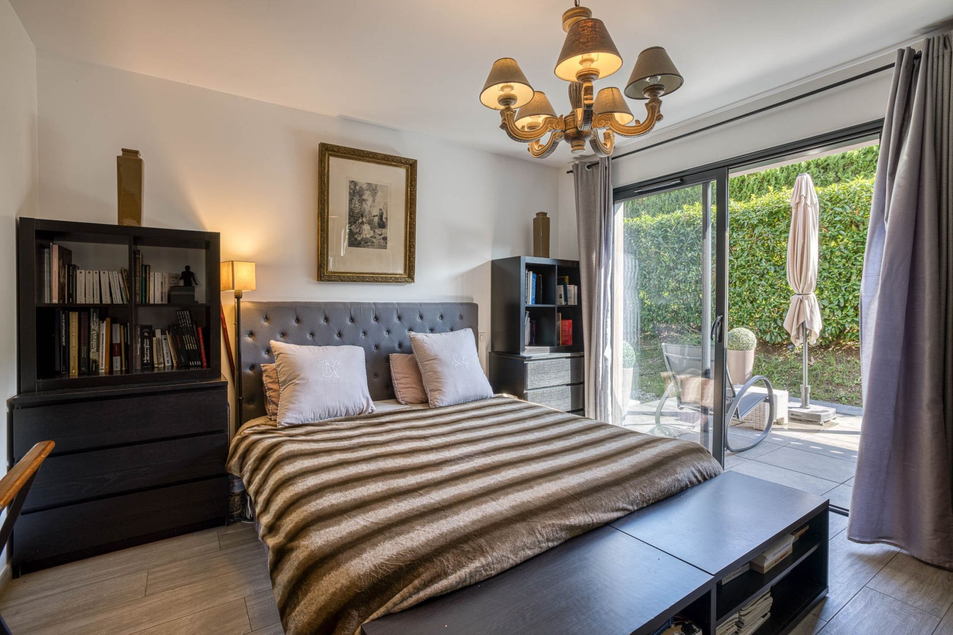 luxury house 11 Rooms for sale on SEVRIER (74320)