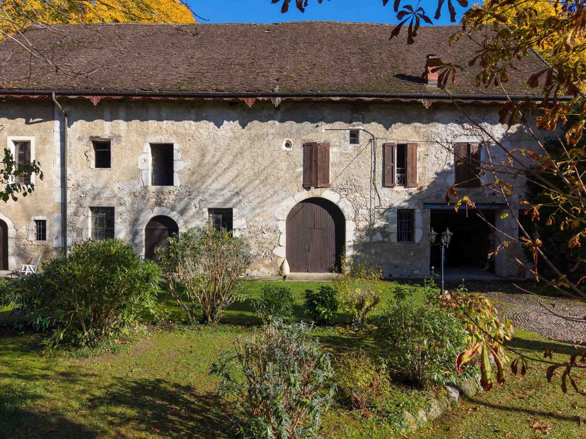 château 18 Pièces en vente sur SERRIERES EN CHAUTAGNE (73310)