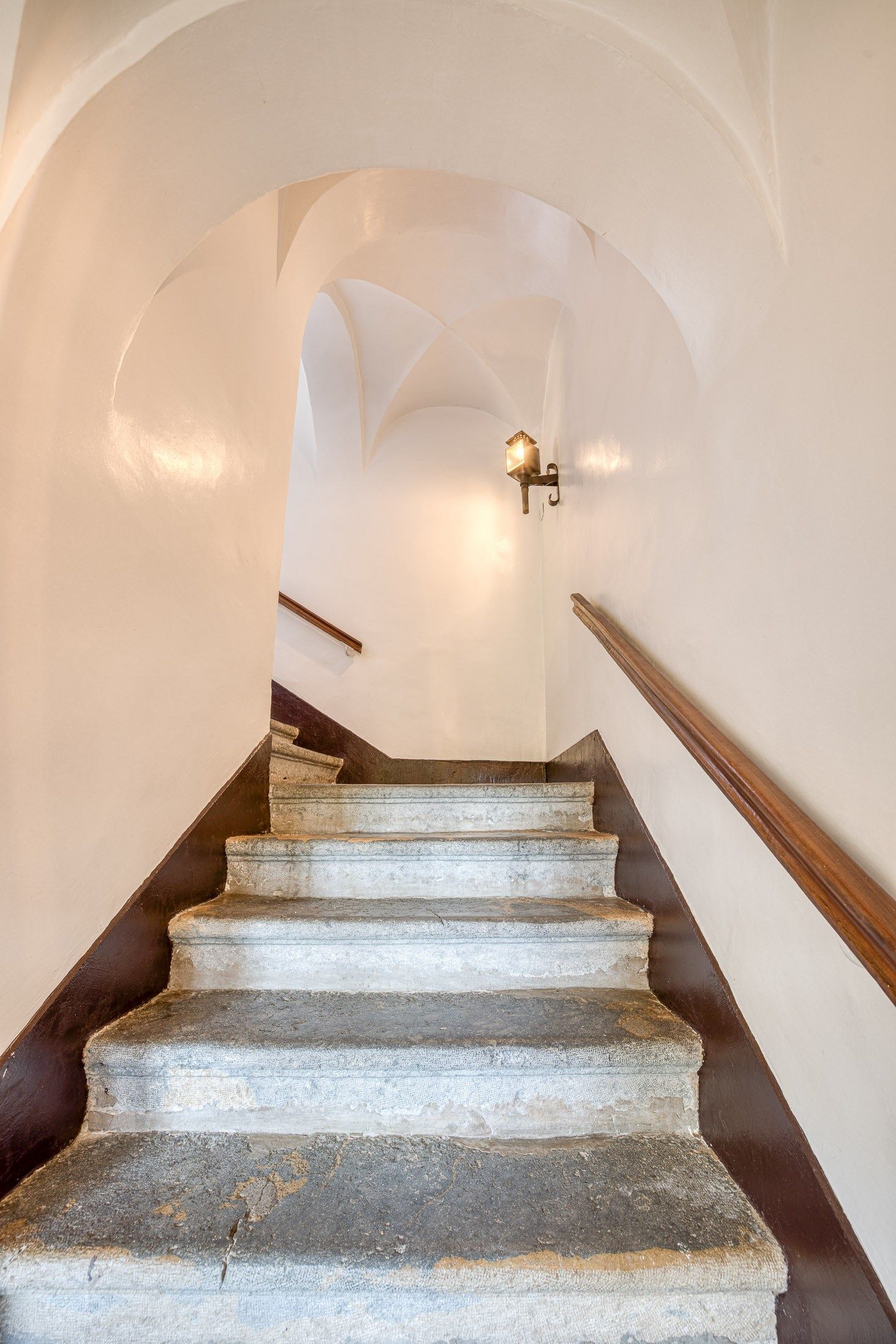 château 18 Pièces en vente sur SERRIERES EN CHAUTAGNE (73310)