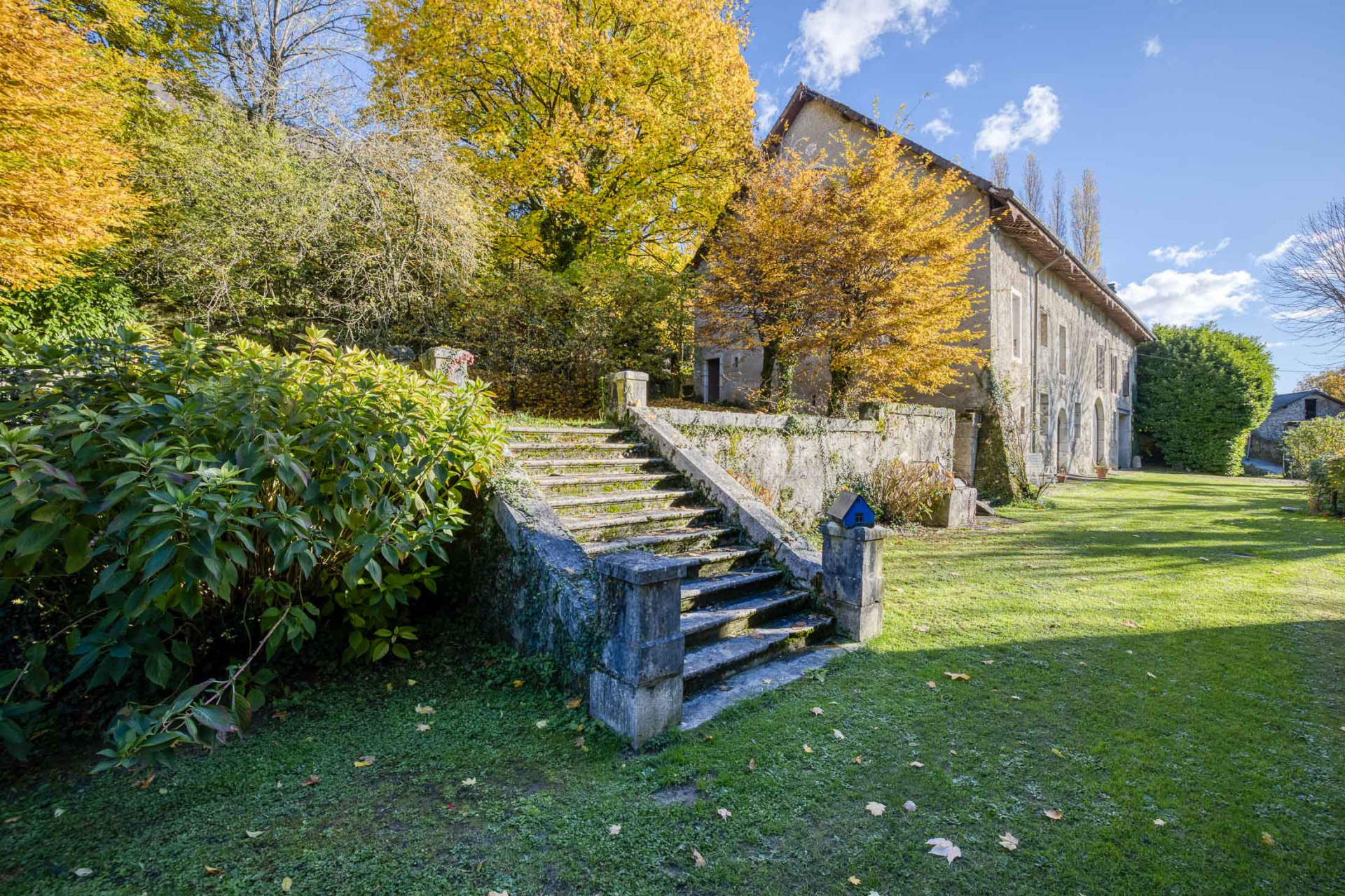 château 18 Pièces en vente sur SERRIERES EN CHAUTAGNE (73310)