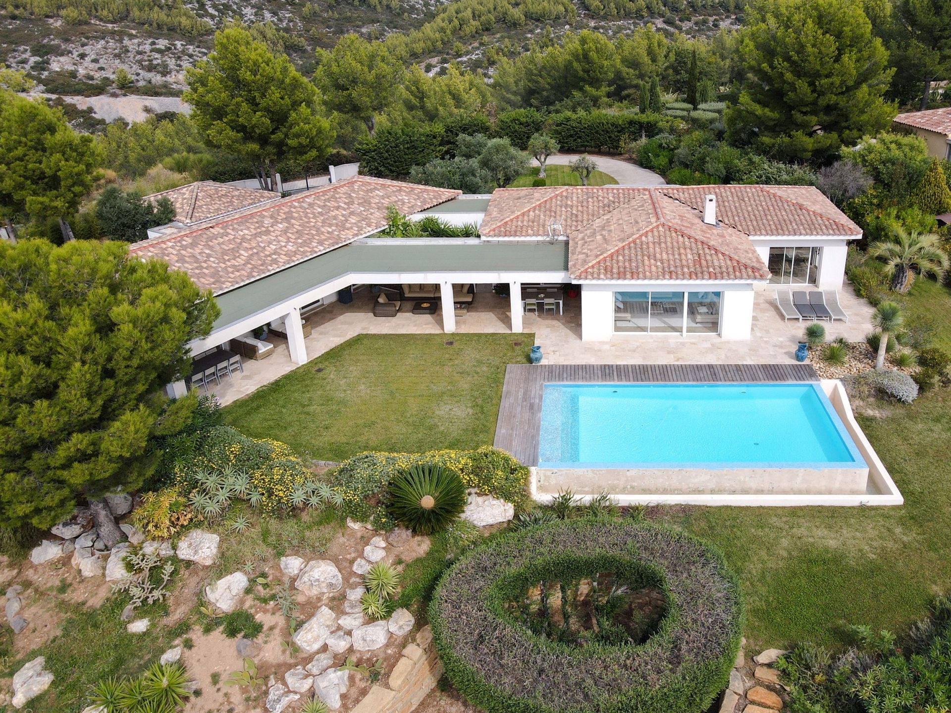 maison de luxe 8 Pièces en vente sur OLLIOULES (83190)