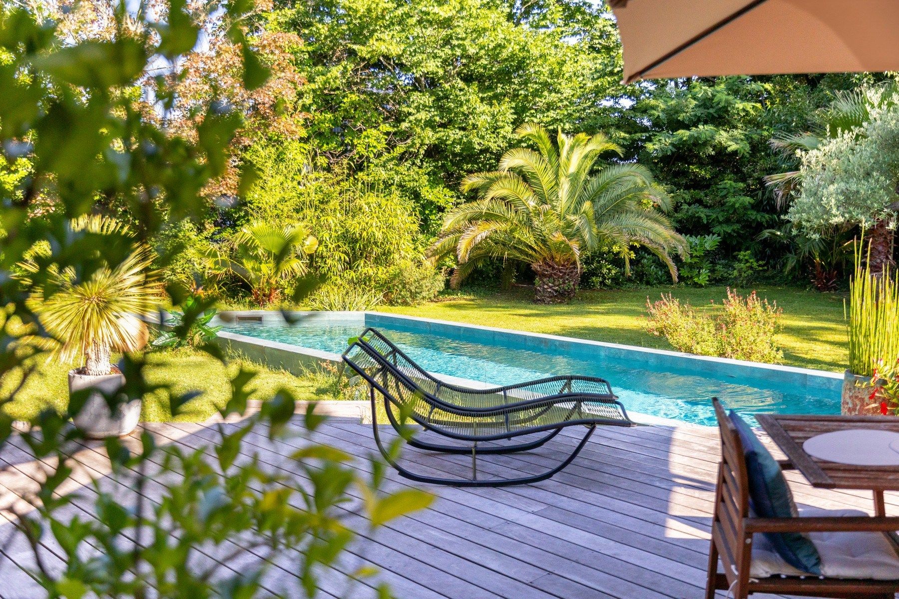luxury house 8 Rooms for sale on BORDEAUX (33000)