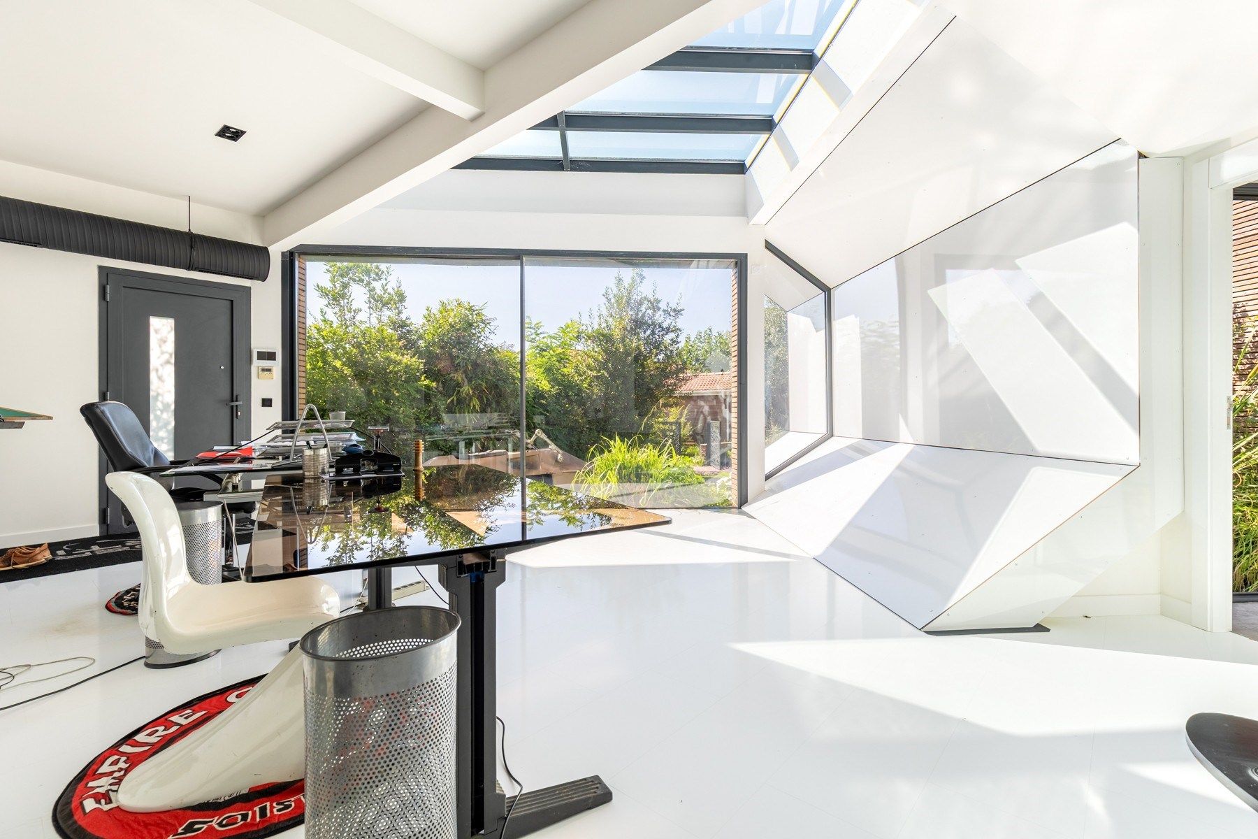luxury house 8 Rooms for sale on BORDEAUX (33000)