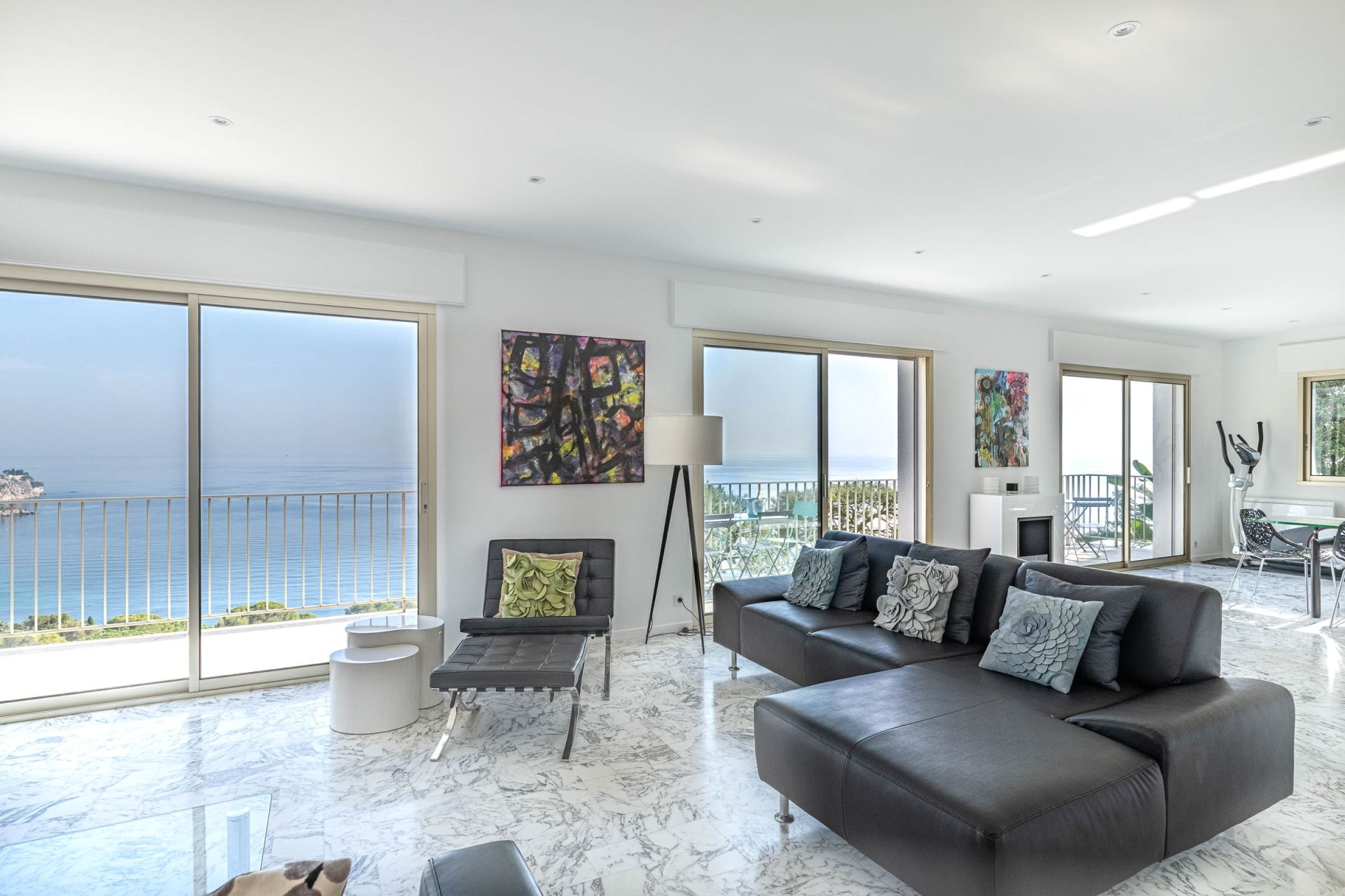 luxury villa 6 Rooms for sale on EZE (06360)