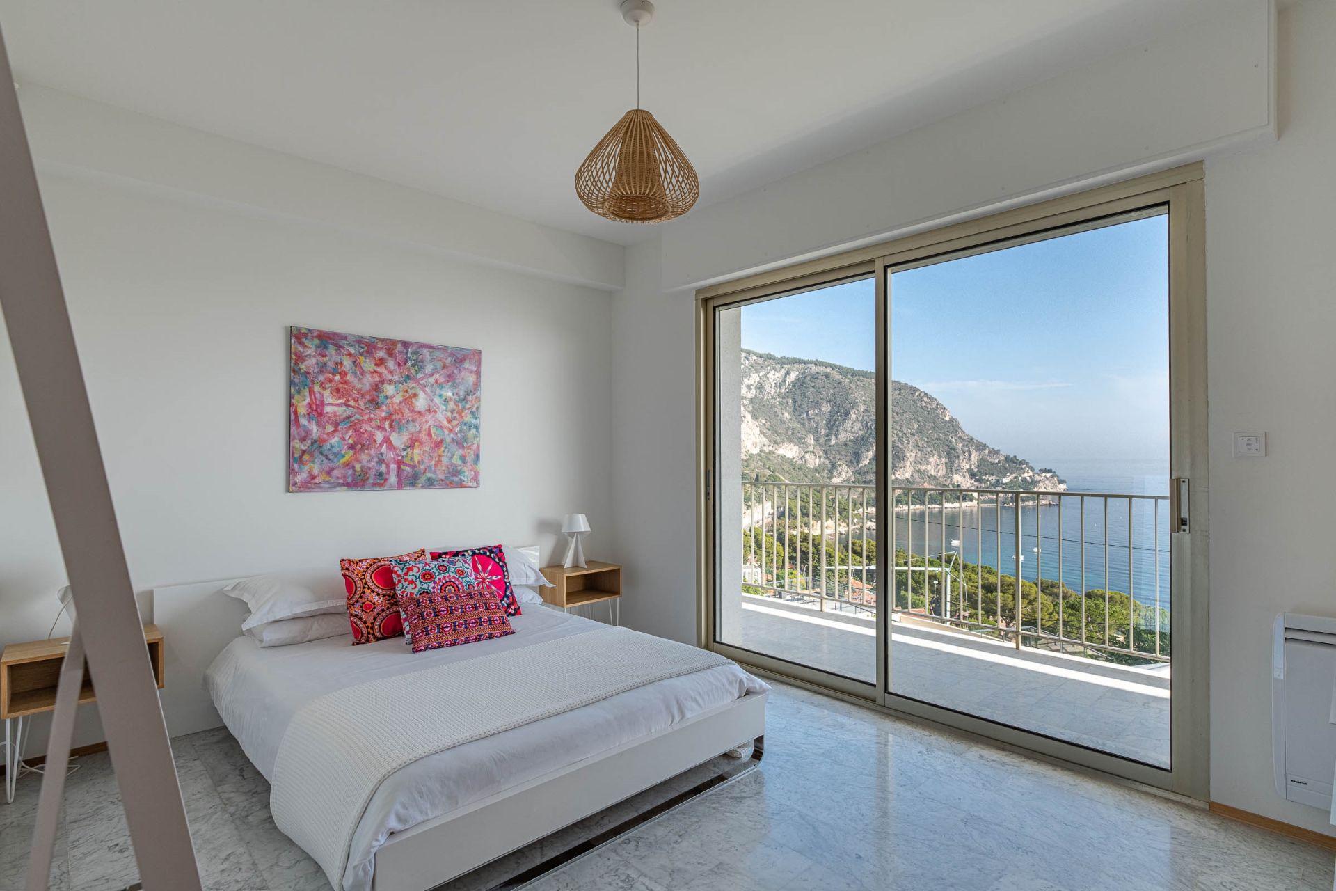 luxury villa 6 Rooms for sale on EZE (06360)