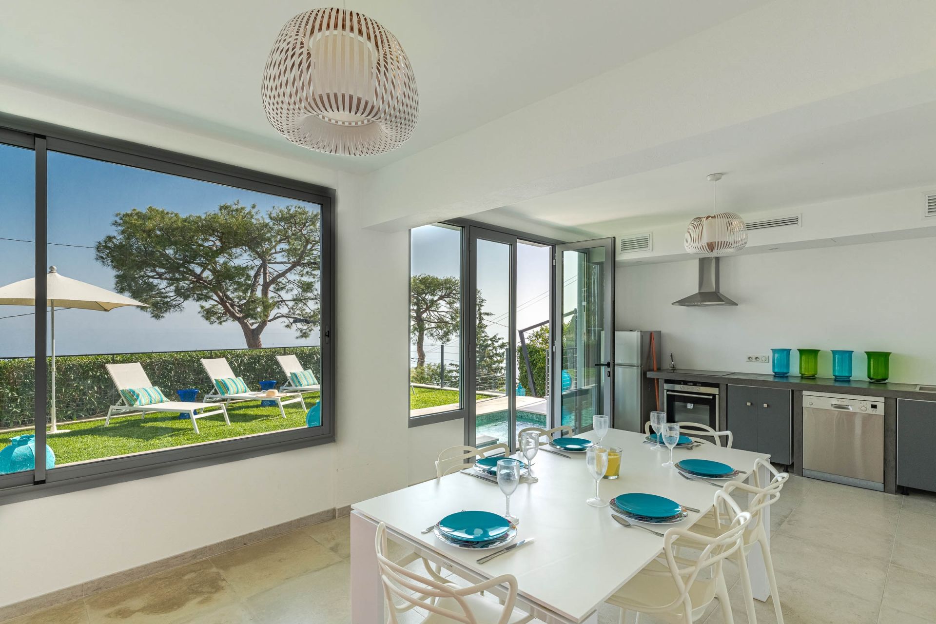 luxury villa 6 Rooms for sale on EZE (06360)