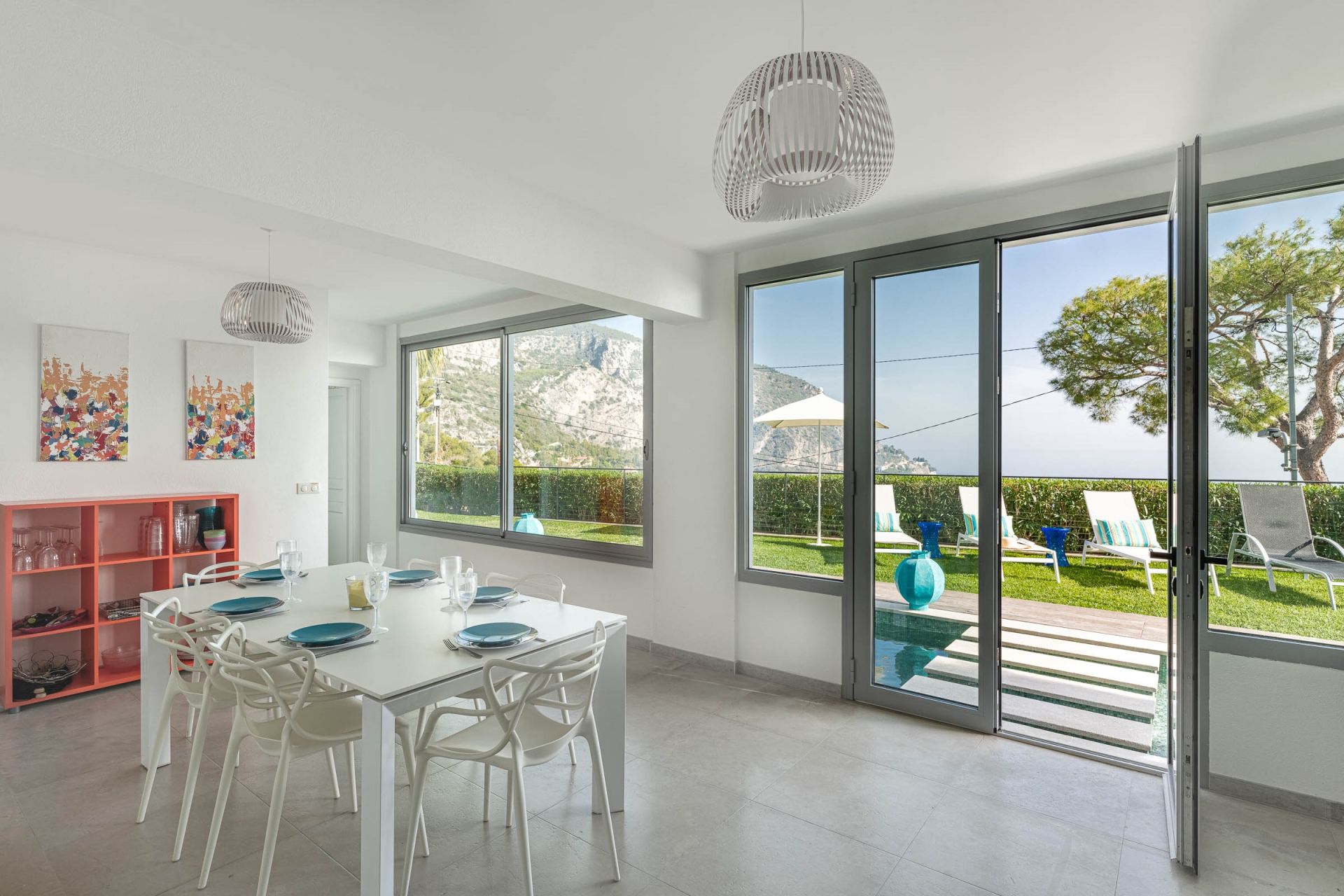 luxury villa 6 Rooms for sale on EZE (06360)