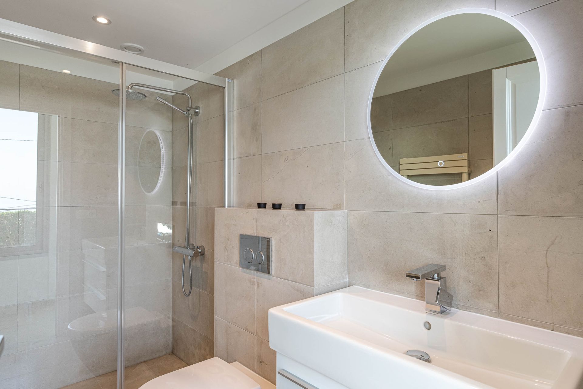 luxury villa 6 Rooms for sale on EZE (06360)