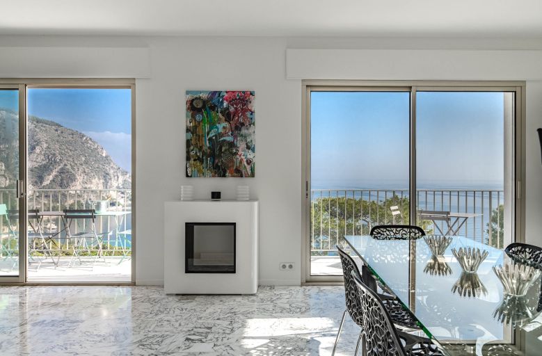 luxury villa 6 Rooms for sale on EZE (06360)