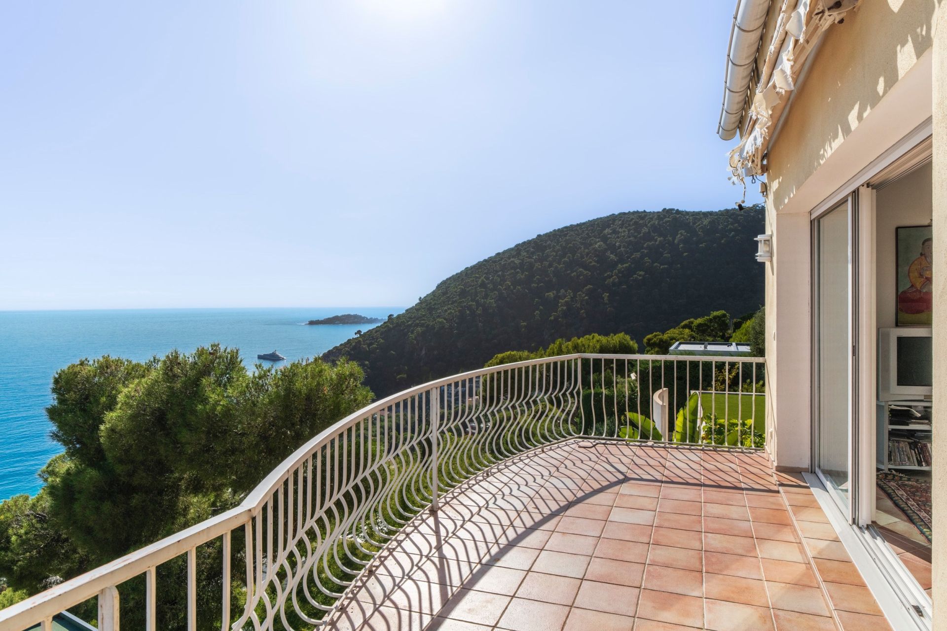 luxury villa 6 Rooms for sale on EZE (06360)
