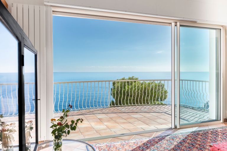luxury villa 6 Rooms for sale on EZE (06360)