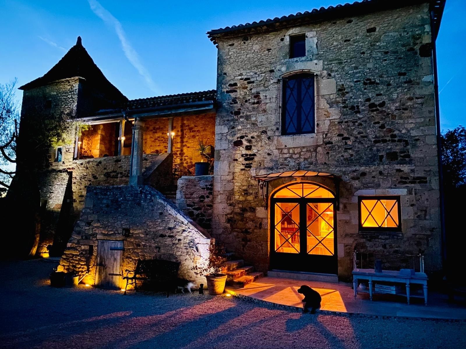 bastide 11 Rooms for sale on SAUVETERRE LA LEMANCE (47500)