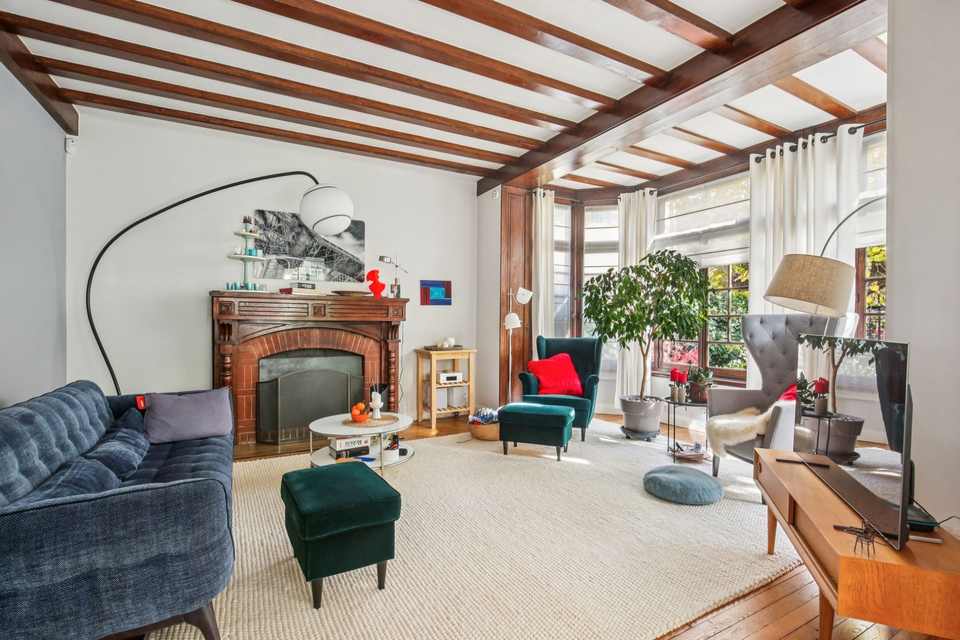 luxury house 7 Rooms for sale on LA CELLE ST CLOUD (78170)