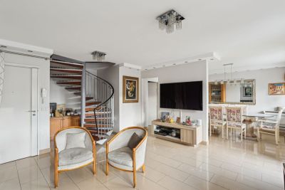 Vente Appartement de luxe Neuilly-sur-Seine 6 Pièces 140 m²