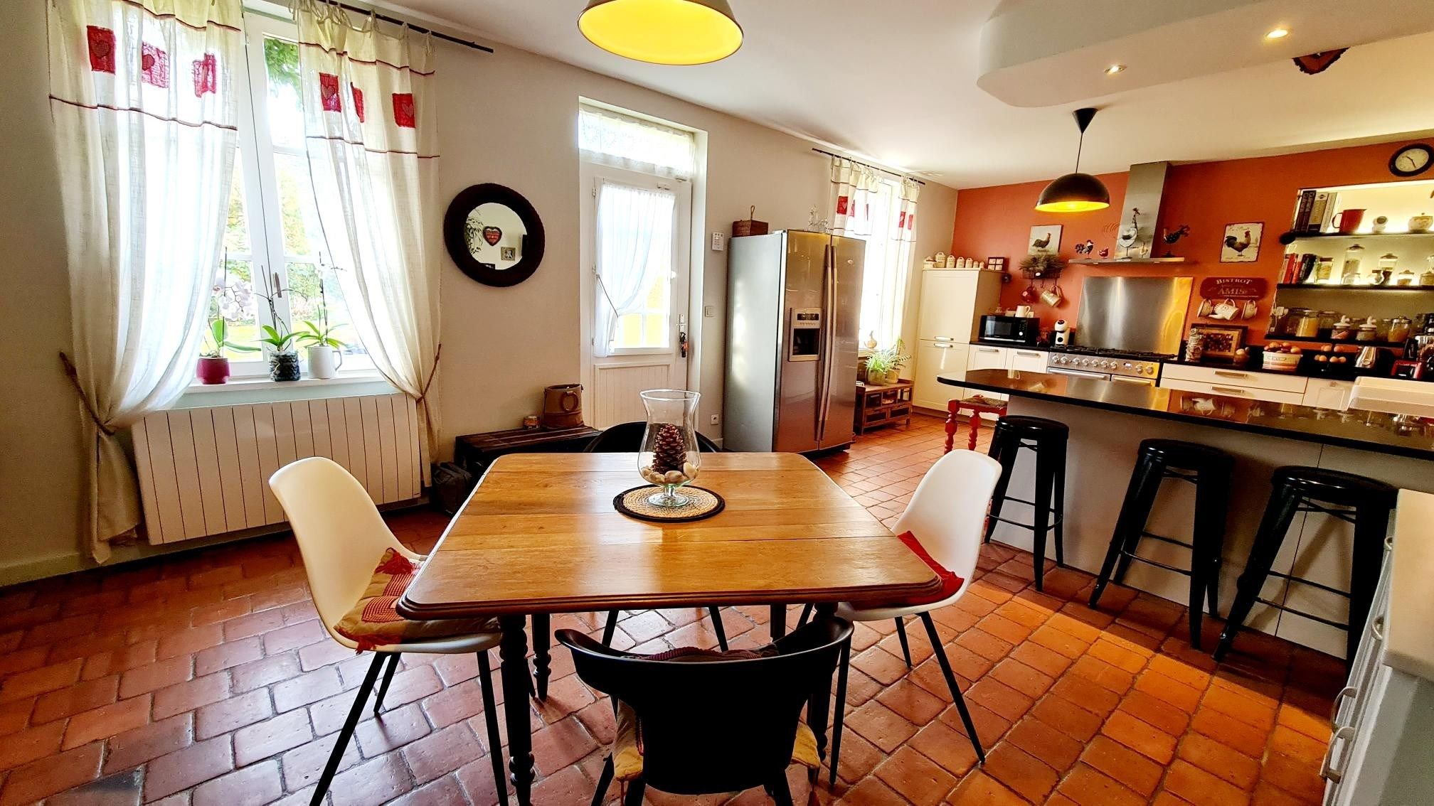 luxury house 6 Rooms for sale on HONFLEUR (14600)