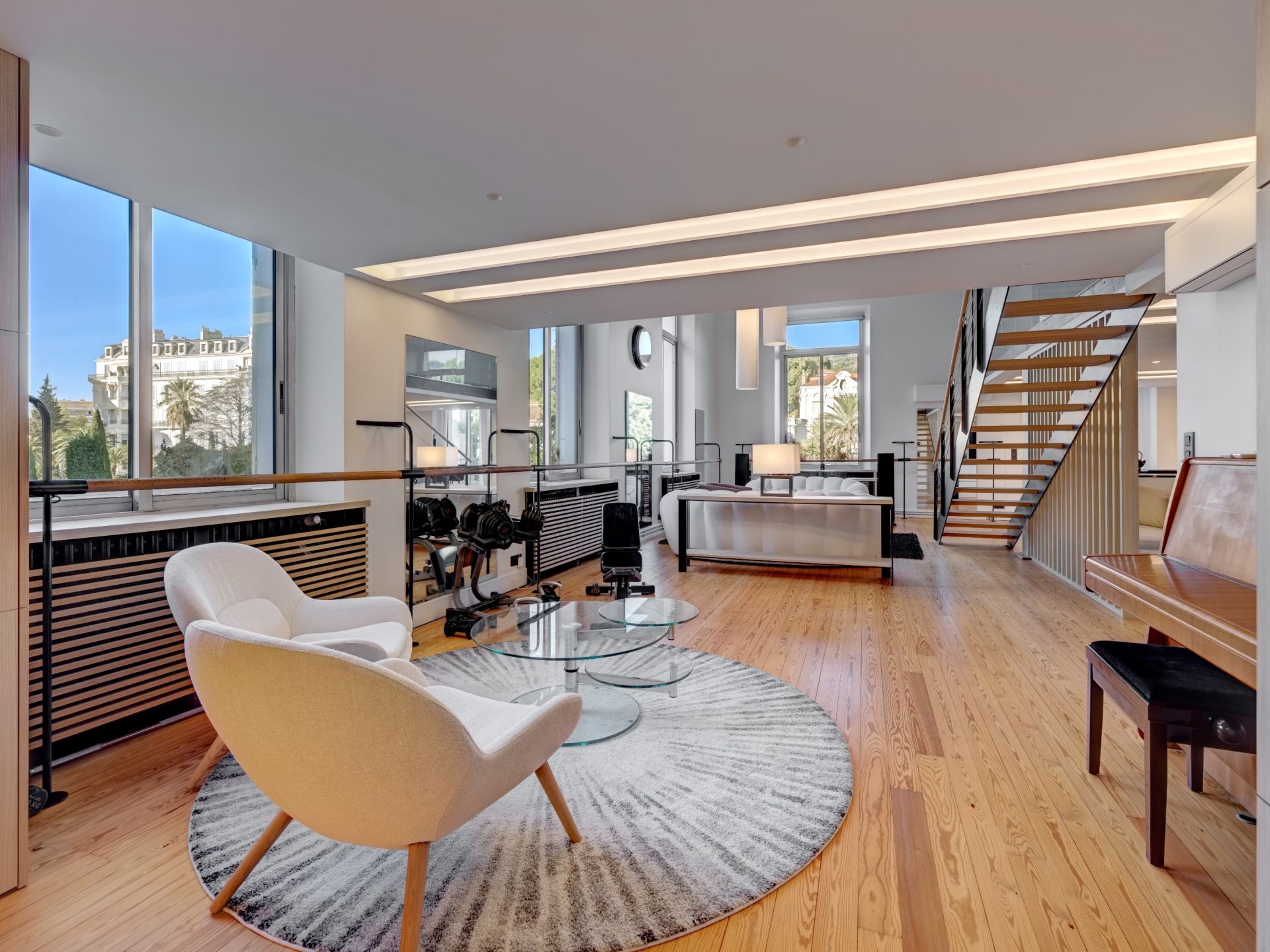 luxury apartment 3 Rooms for sale on CANNES (06400)