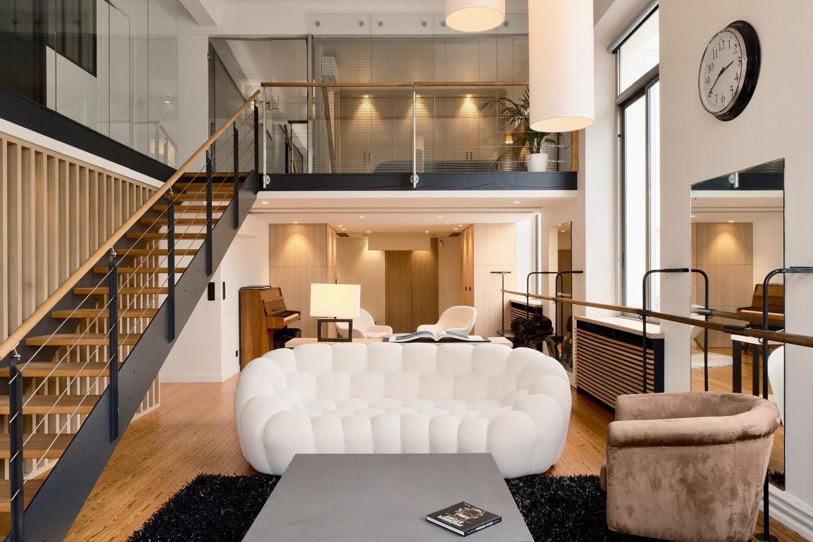 luxury apartment 3 Rooms for sale on CANNES (06400)