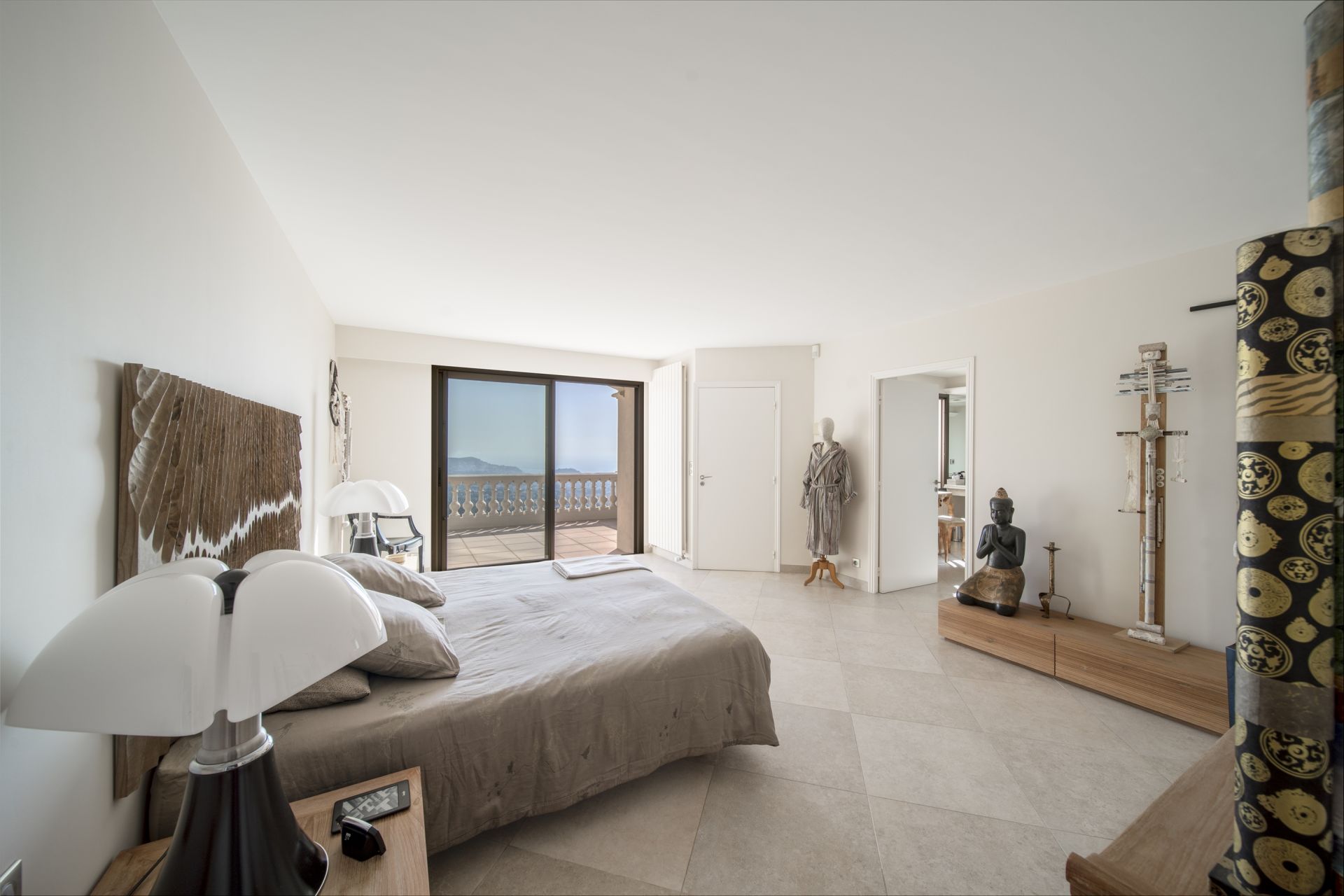 luxury villa 7 Rooms for sale on NICE (06000)