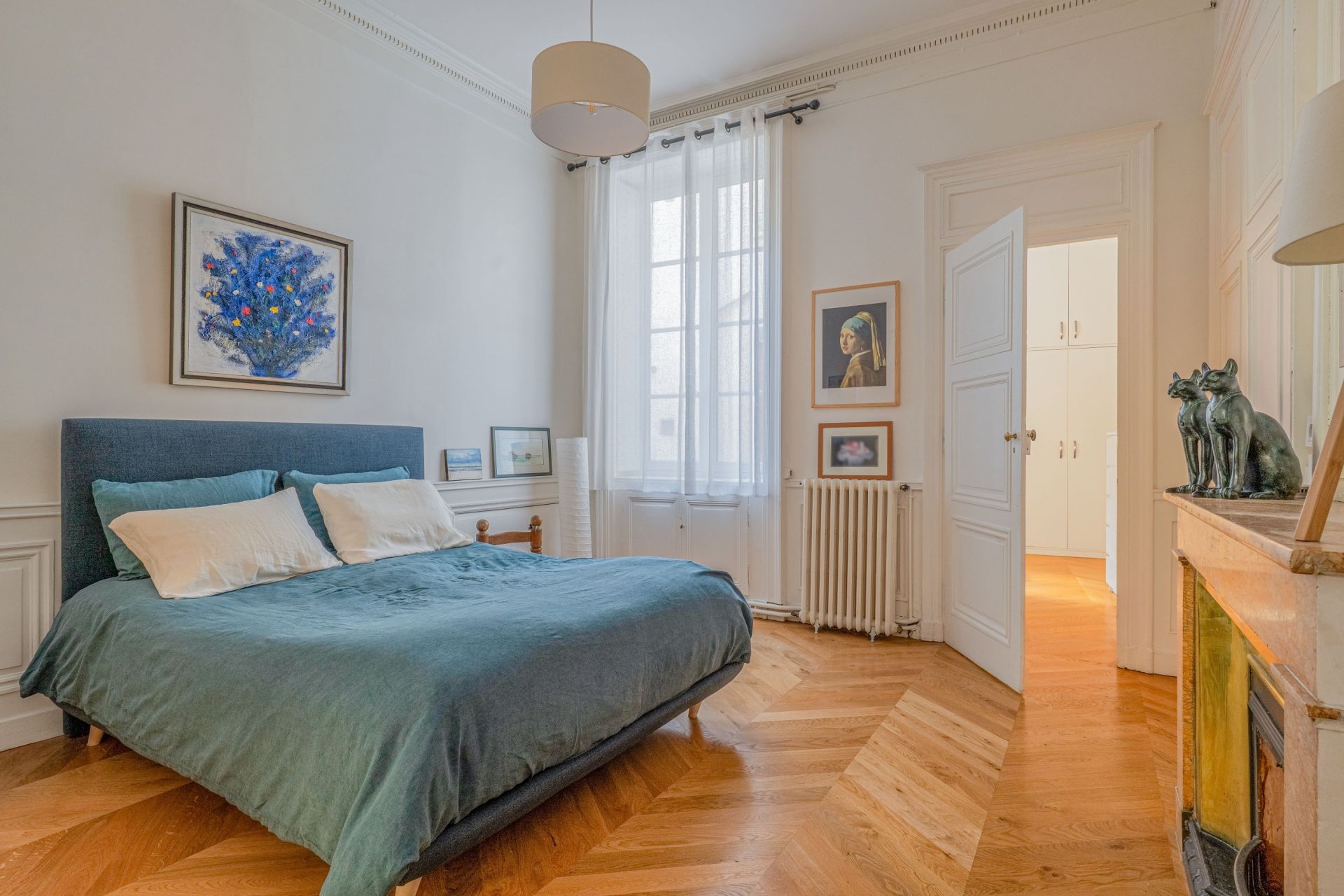 luxury apartment 3 Rooms for sale on LYON (69006)
