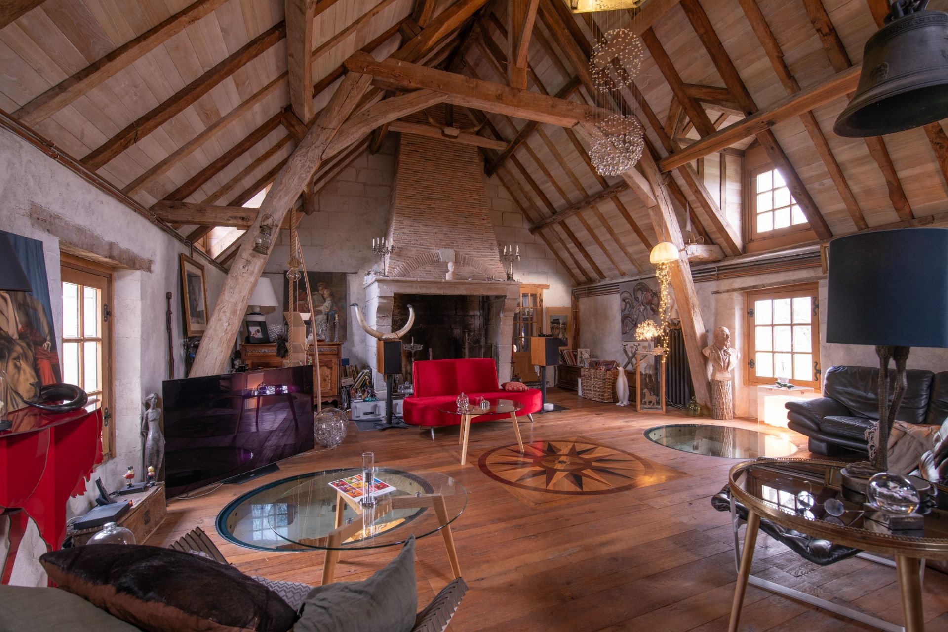 luxury house 10 Rooms for sale on ANGERS (49000)