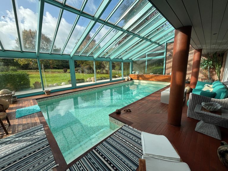 luxury house 7 Rooms for sale on HONFLEUR (14600)