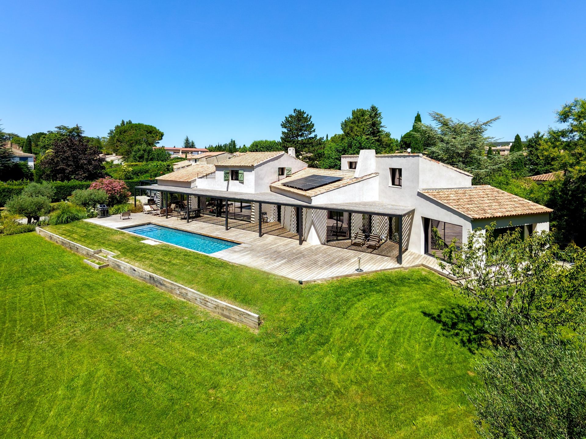 maison de ville 8 Pièces en vente sur AIX EN PROVENCE (13100)