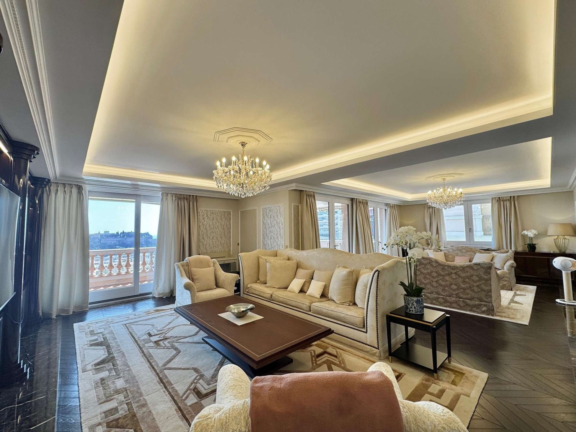 luxury apartment 5 Rooms for sale on MONACO (98000)