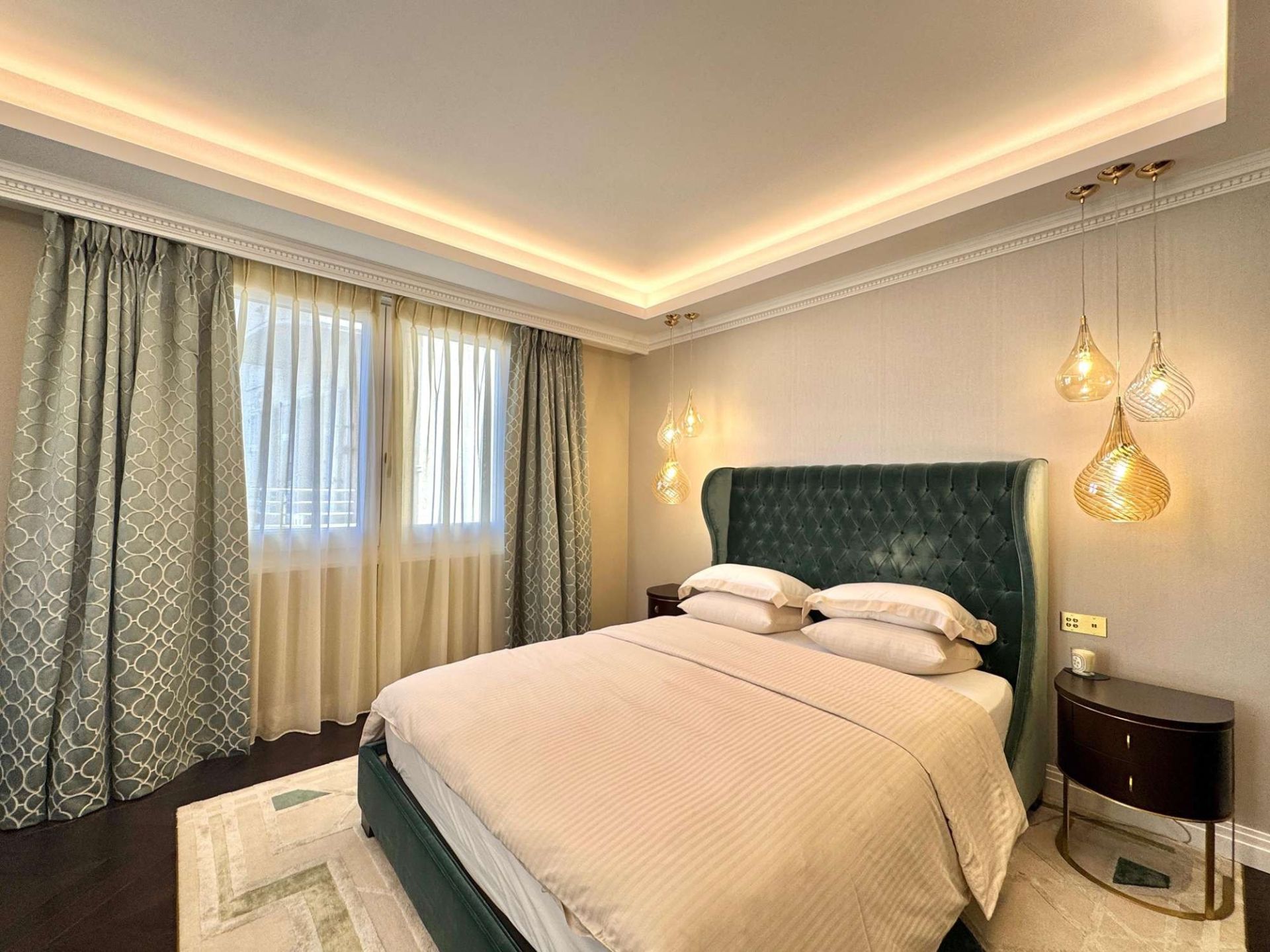 luxury apartment 5 Rooms for sale on MONACO (98000)