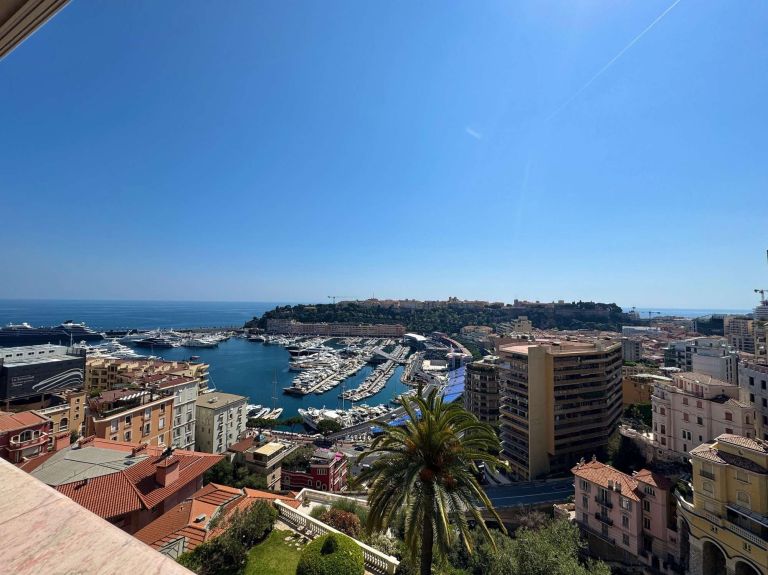 luxury apartment 5 Rooms for sale on MONACO (98000)